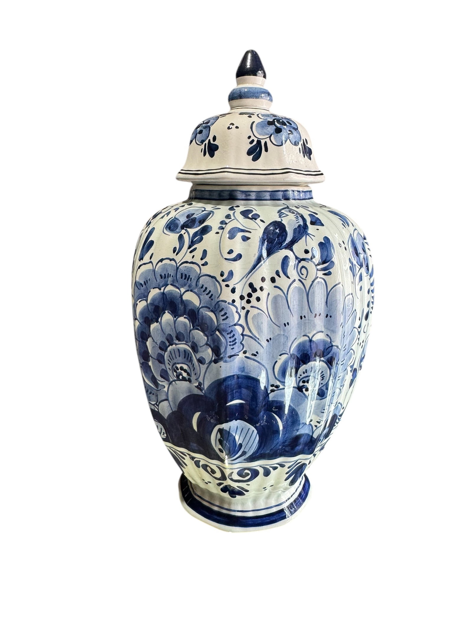 Exceptional vintage porcelain delft ginger jar vase: Exceptional vintage porcelain delft ginger jar vase. DIMENSIONS: 3"Top x 12.5"H x 4" (Base)