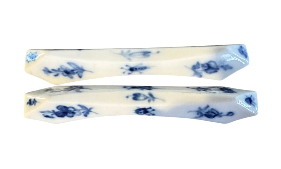 Assorted Delft knife rests - 6