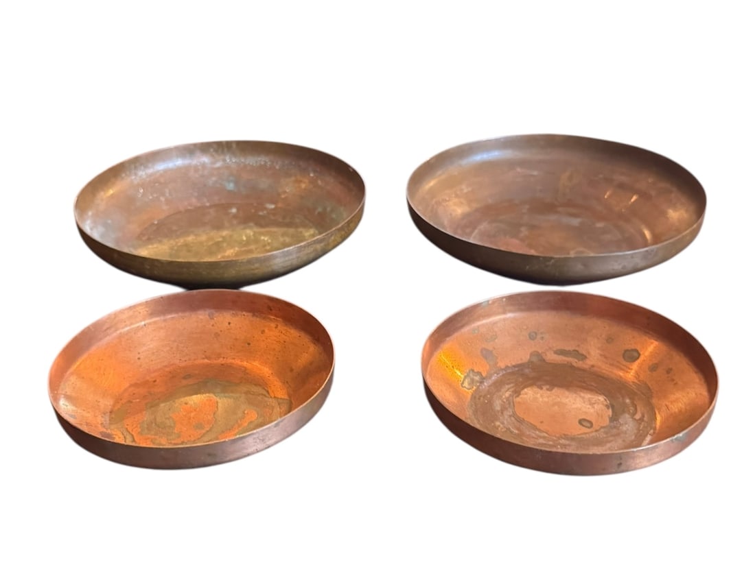 4 antique copper dishes (2 small / 2 large) (1 of 3)