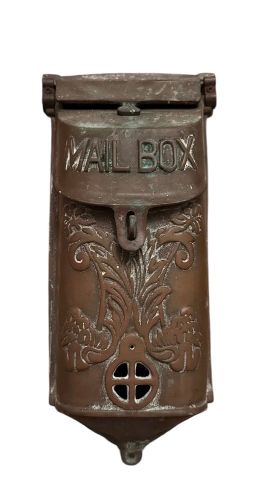 Antique brass mailbox: Antique brass mailbox. DIMENSIONS: 5"W x 12"L x 2”D