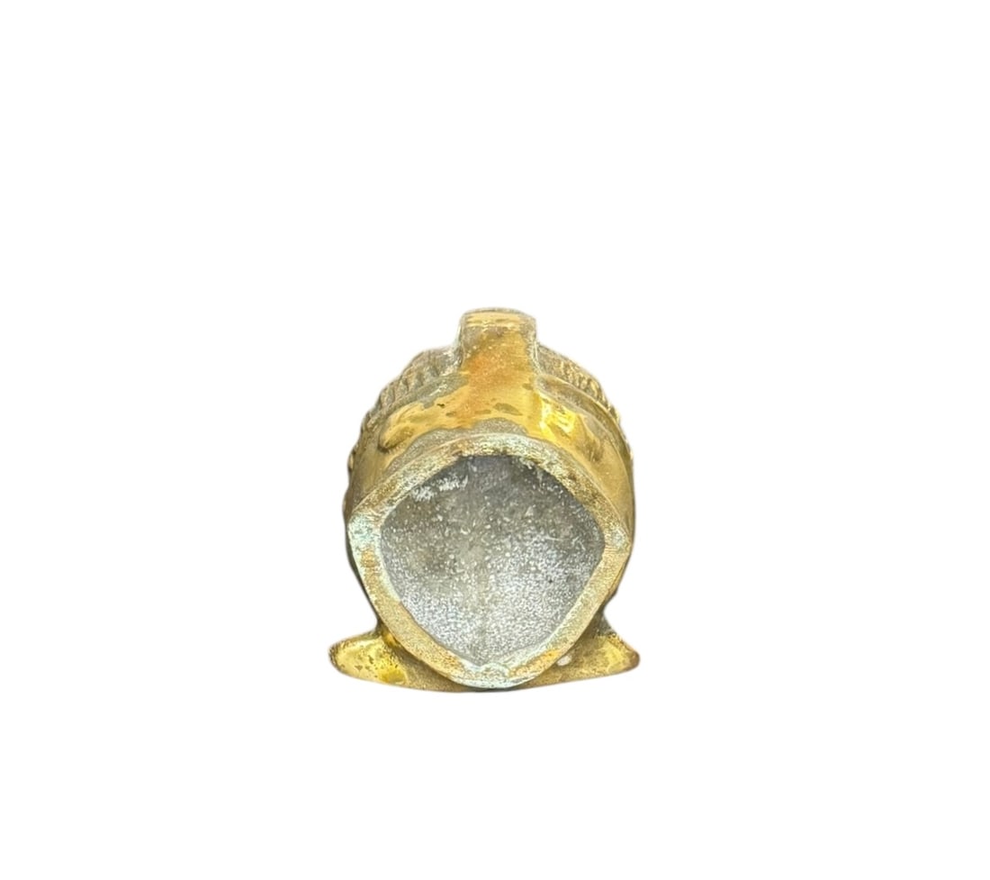 Vintage Brass Fish Ashtray: A vintage brass fish ashtray, a whimsical decorative object. This lot is offered with a reserve. All items ship. No local pickup and no buyer-arranged shipping. Shipping is handled in house by Alexand