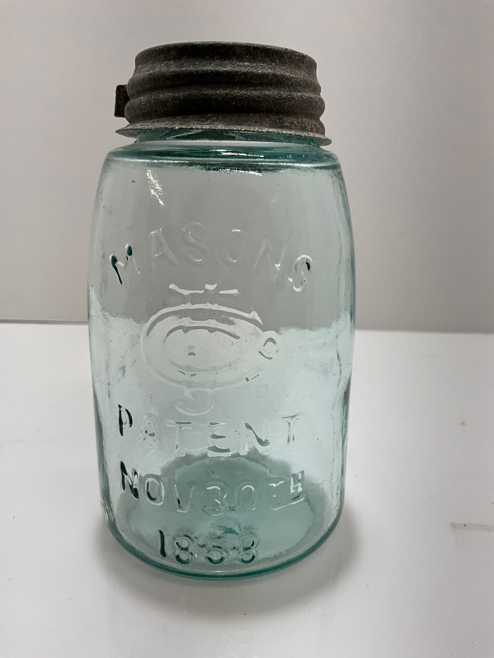 Mason‘s Midget Jar 1858 CFJ with Original CFJ Lugged Lid (1 of 3)
