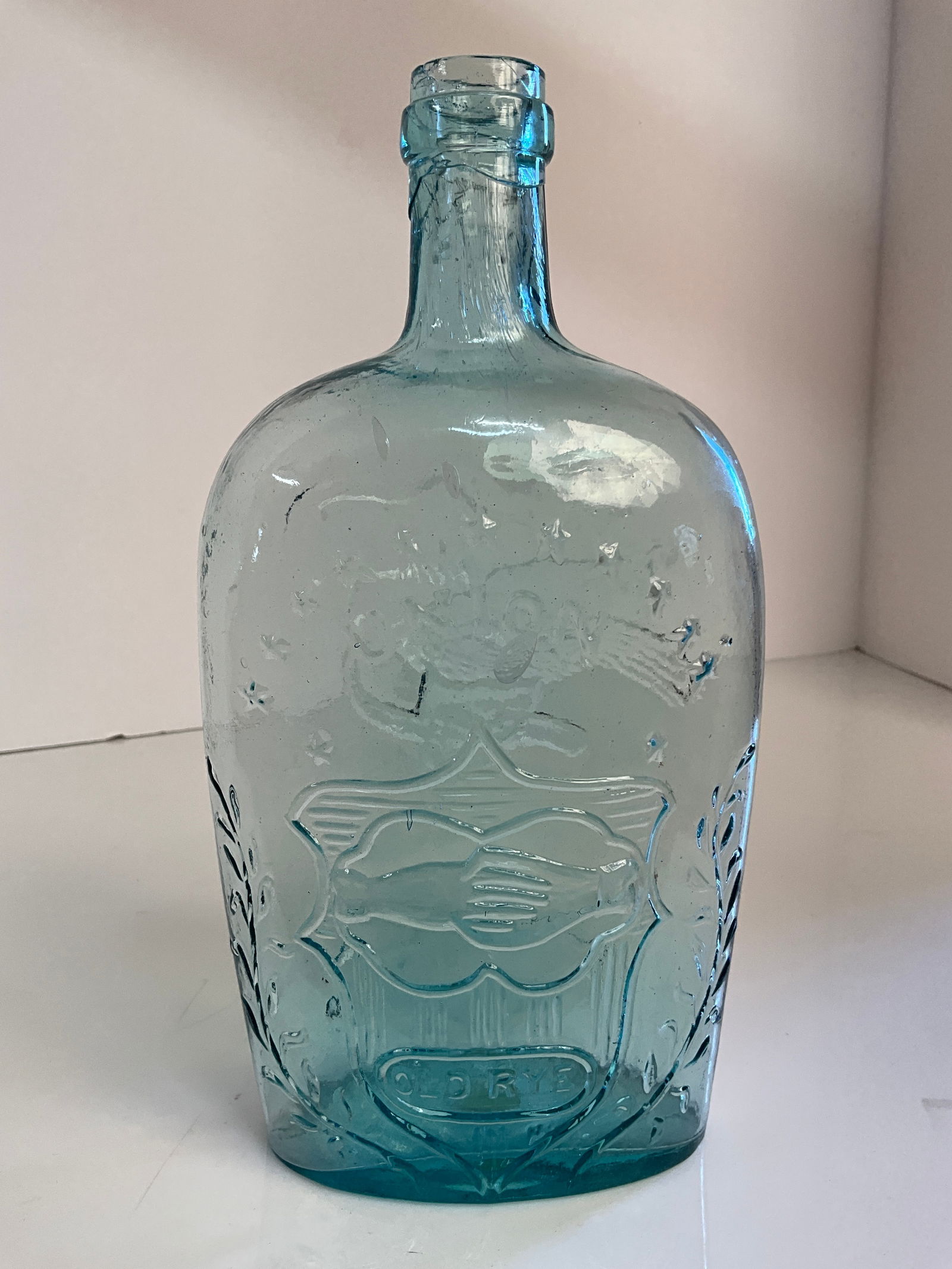 1860s oversized Quart Union Old Rye Flask with Eagle and Pittsburg on the reverse. (1 of 6)