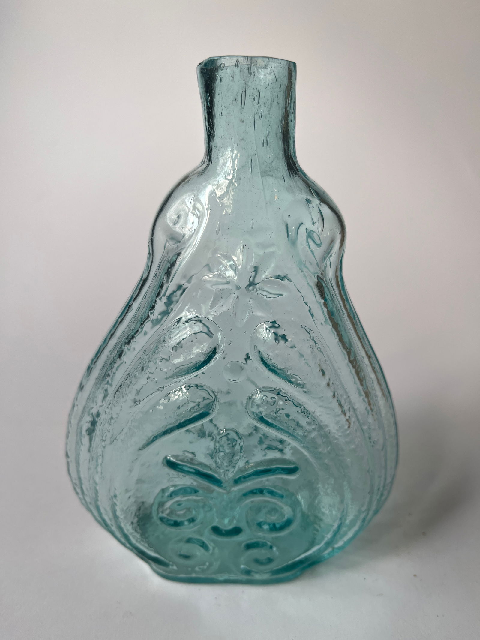 Half Pint aqua Scroll Flask, Open Pontil (1 of 4)