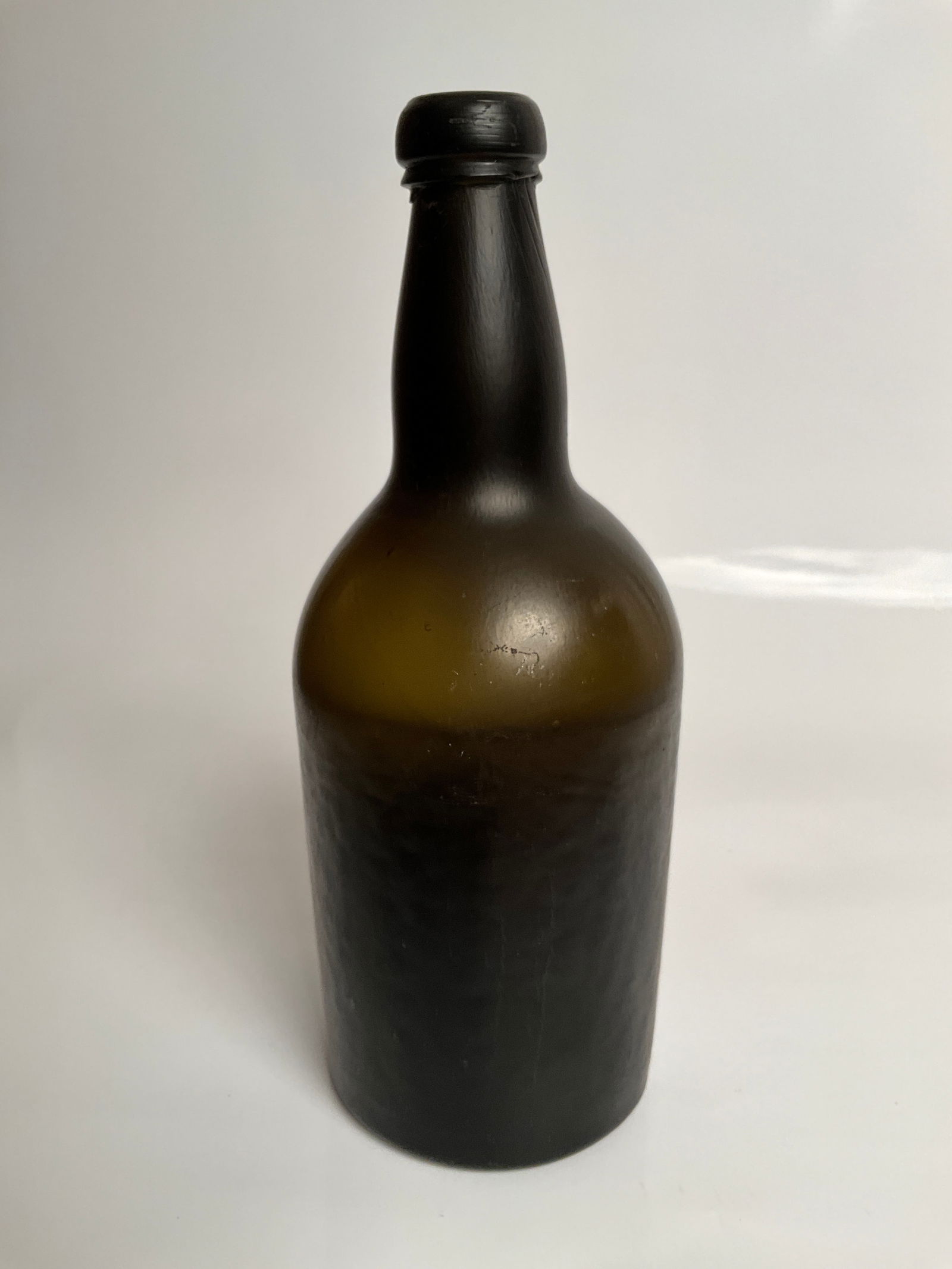 Mid 1700s Black Glass Pirate Rum Bottle (1 of 6)