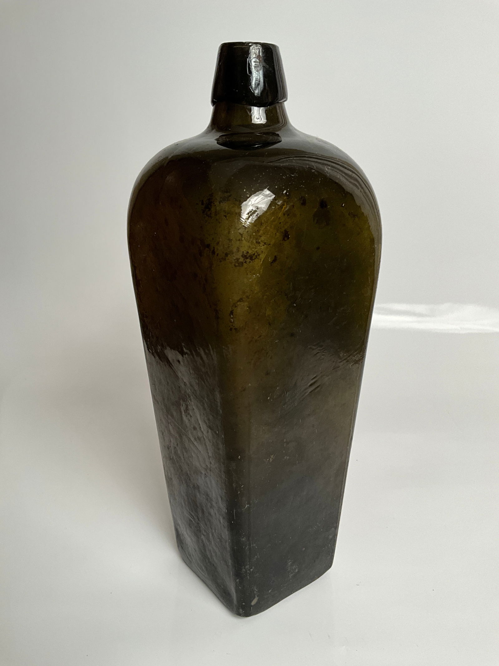 Early 1800s Case Gin Black Glass Bottle (1 of 7)