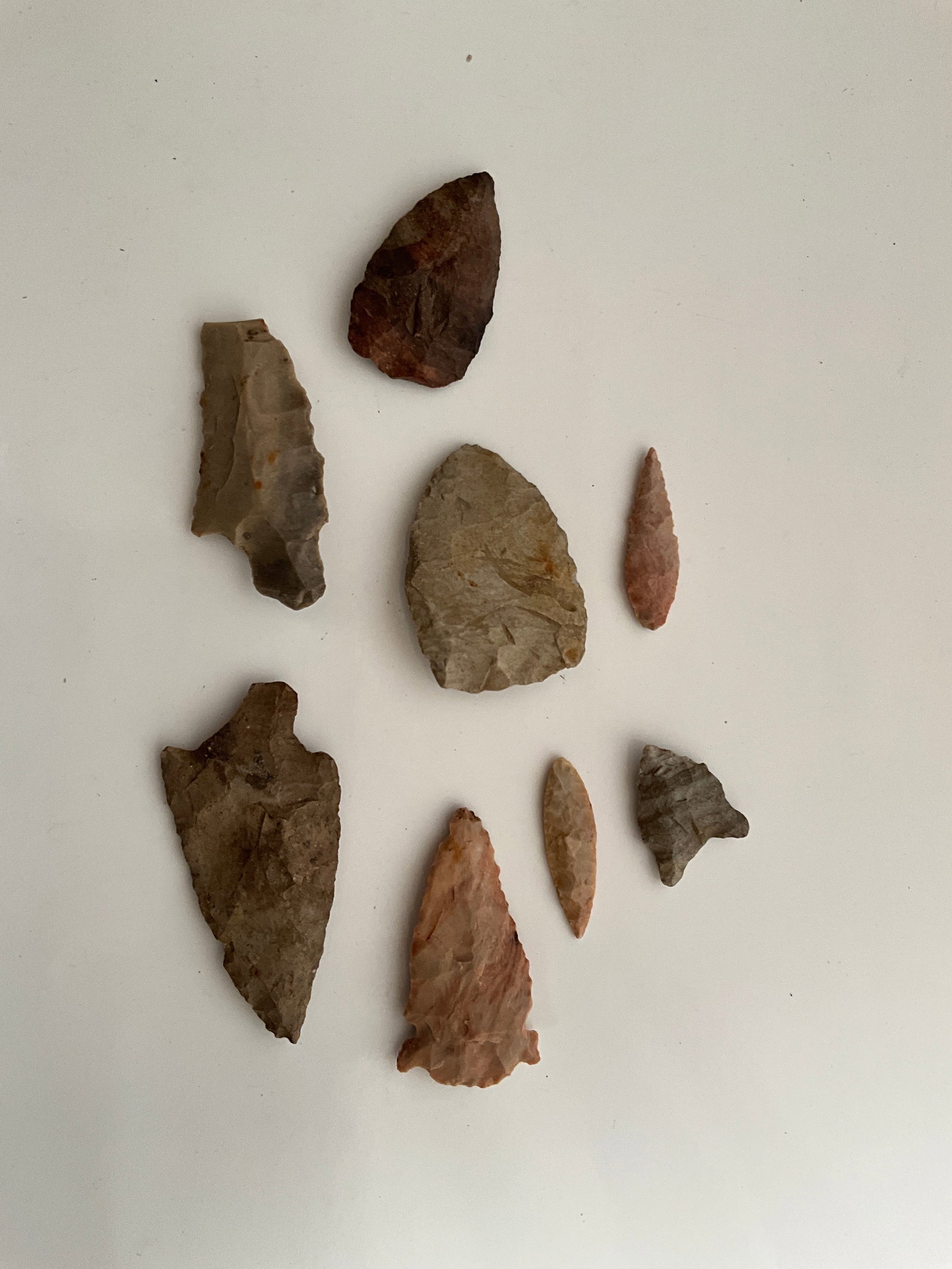 Lot of Native American Arrowheads and Misc. All from the Johnson Collection out of Bloomington Ind (1 of 4)