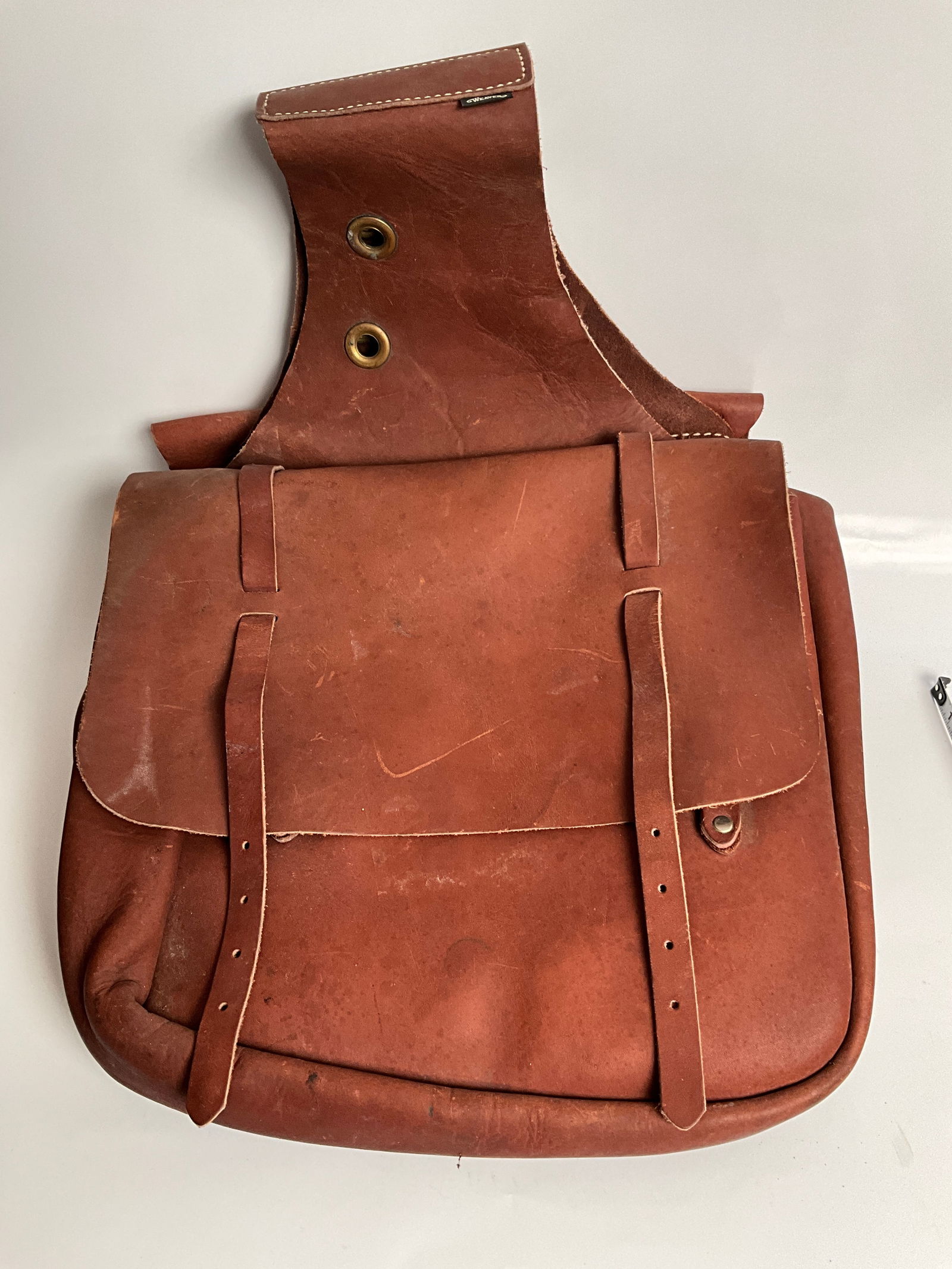 Vintage Weaver Leather  saddlebag (1 of 3)