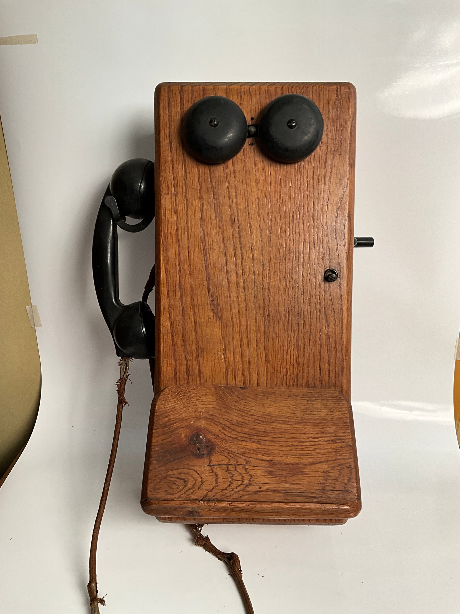 1920s wall hanging telephone, complete: 1920s wall hanging telephone, complete