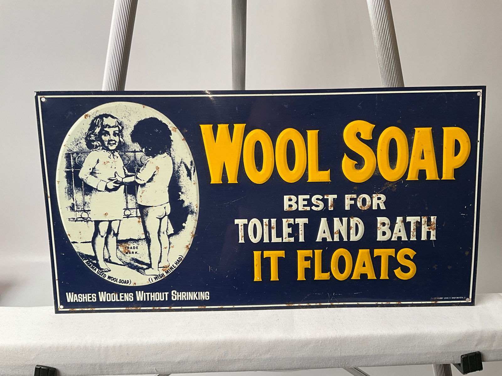 Rare Wool Soap Painted Tin Advertisinjg Sign (1 of 5)