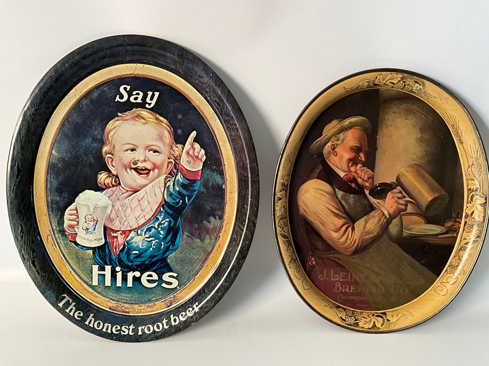 Lot of Two Oval Advertising Trays for Leinenkugel Brewing Co. and Hires Root Beer (1 of 4)