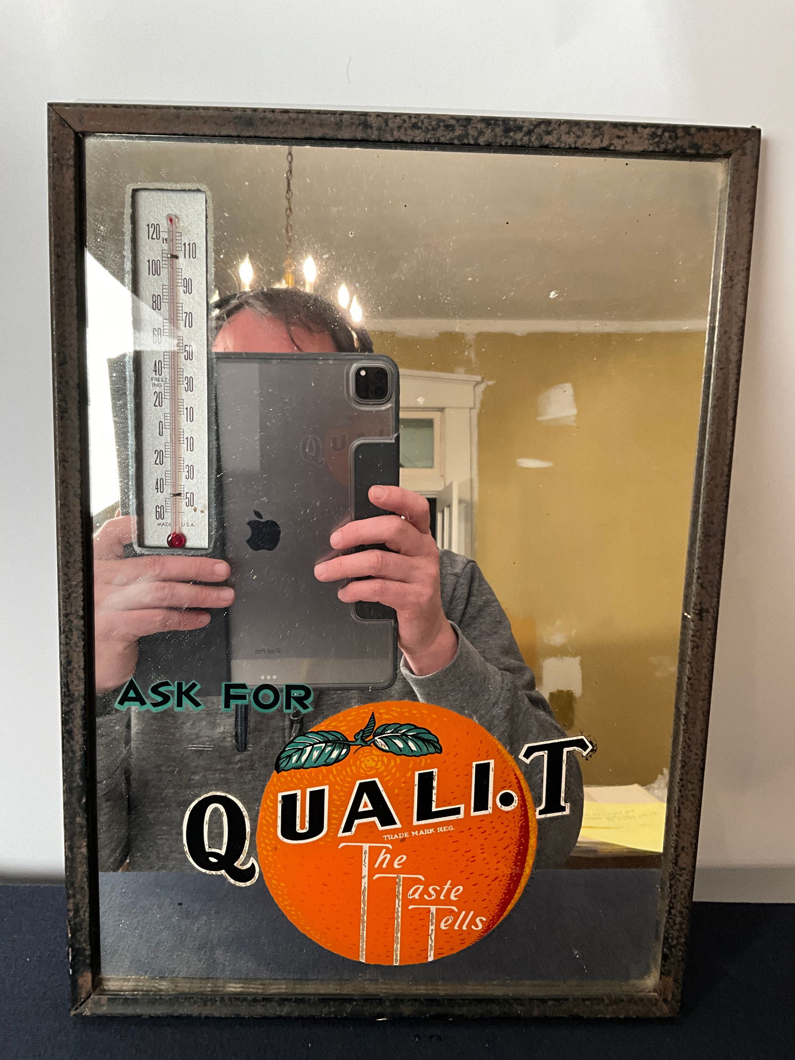 Quali.T Advertising Thermometer Mirror (1 of 5)