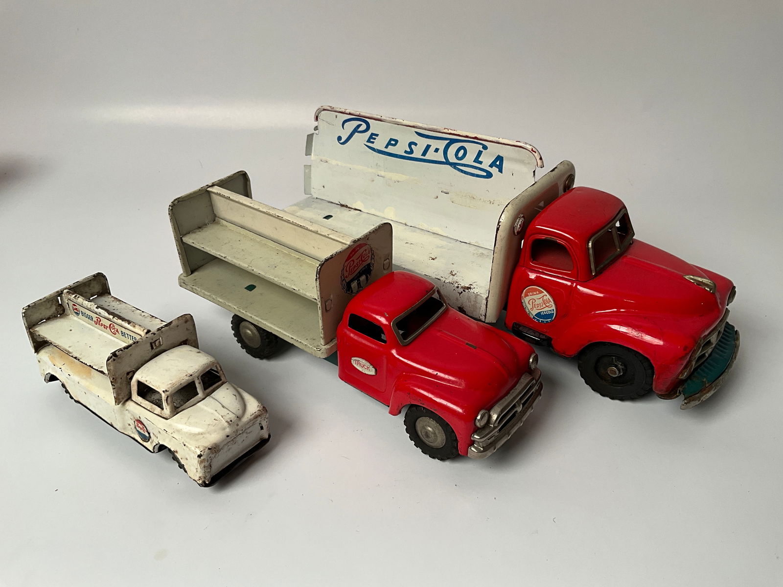Lot of 3 1950s Pepsi friction Trucks made in Japan. (1 of 9)