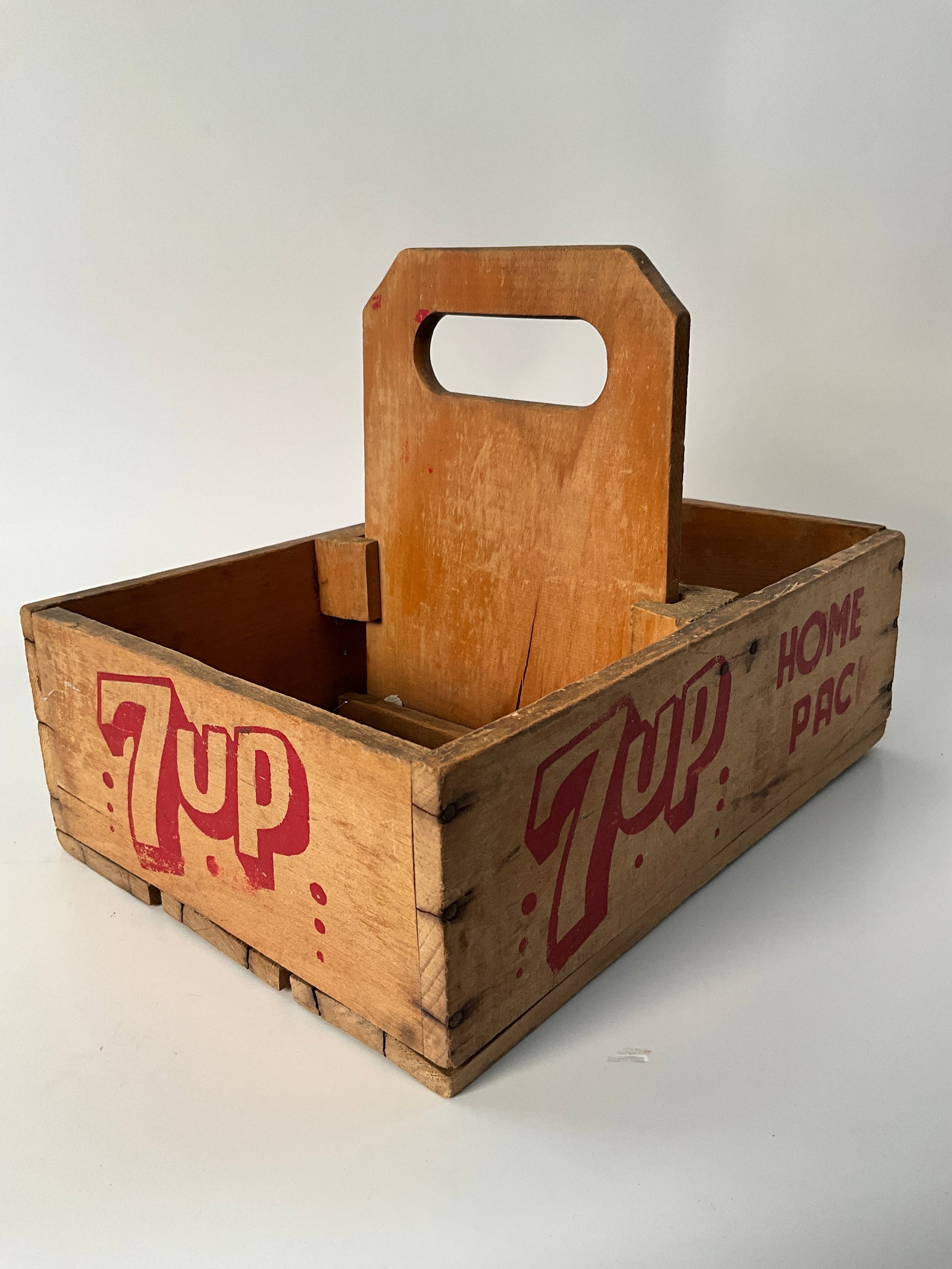 Vintage 7up Wood "Home Pack" Carrier: A neat wooden 7up "Home pack" crate for 7up bottles. Complete and one of the nicer ones I've seen