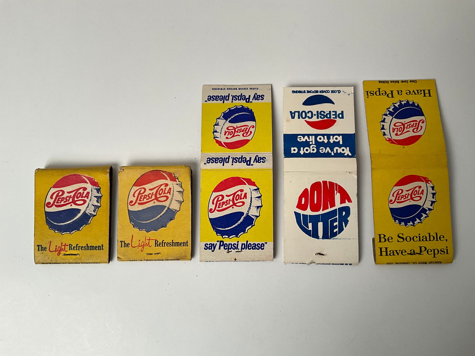 Lot of 5 Yellow & 1 White Pepsi Cola Soda advertising match books (1 of 3)