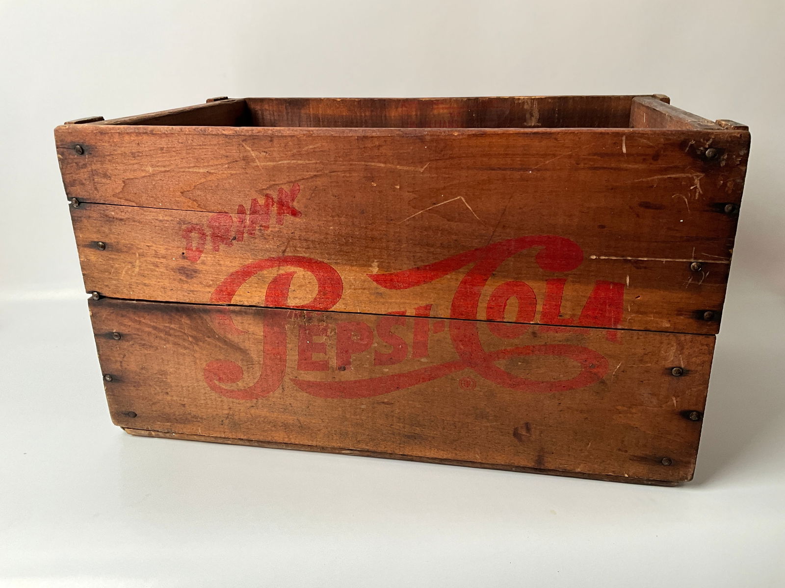Early Pepsi Crate Single Dot in Red Paint (1 of 7)