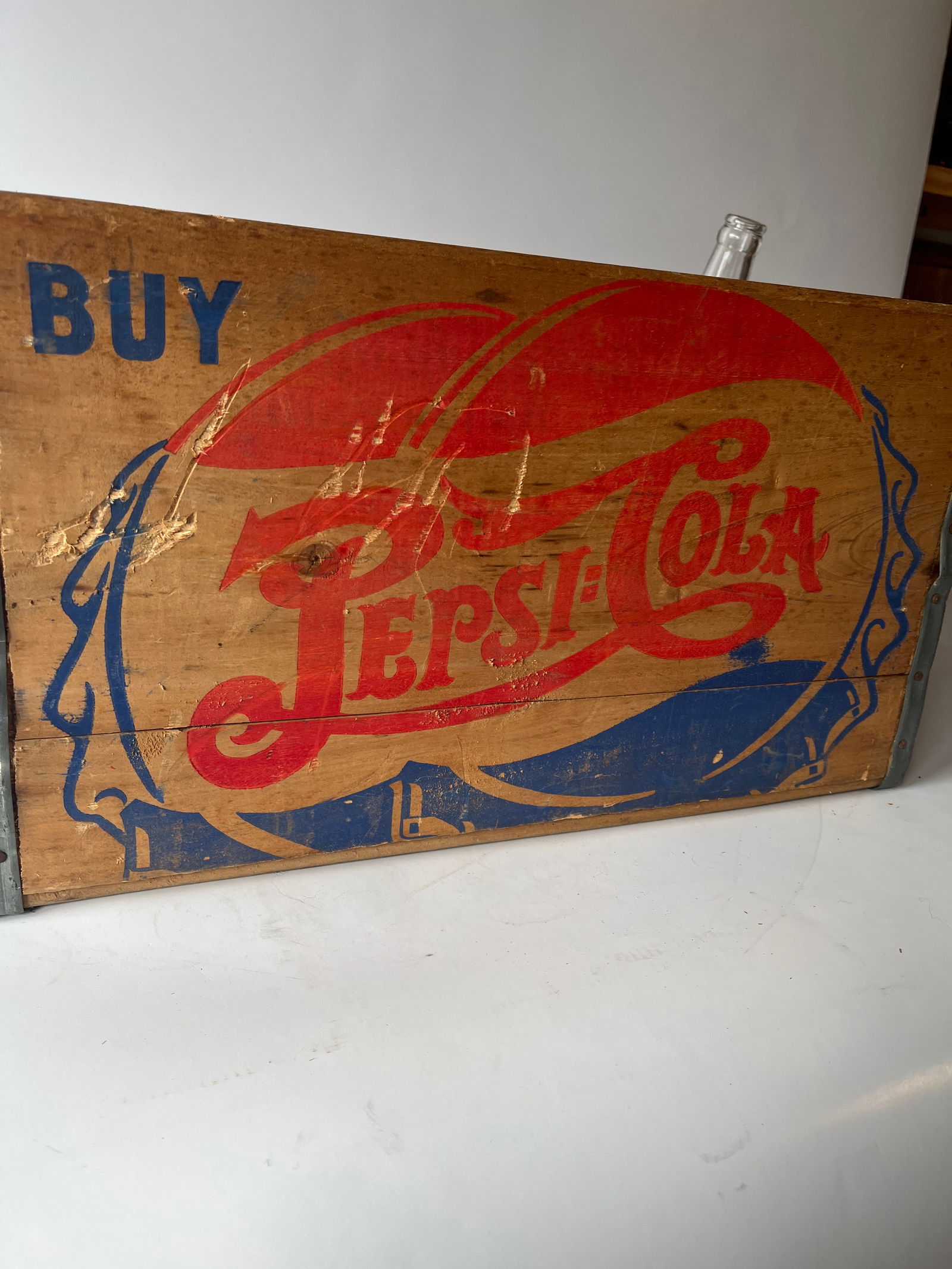 Wood double dot Pepsi-Cola crate w/ 24 misc. ACL bottles. (1 of 7)