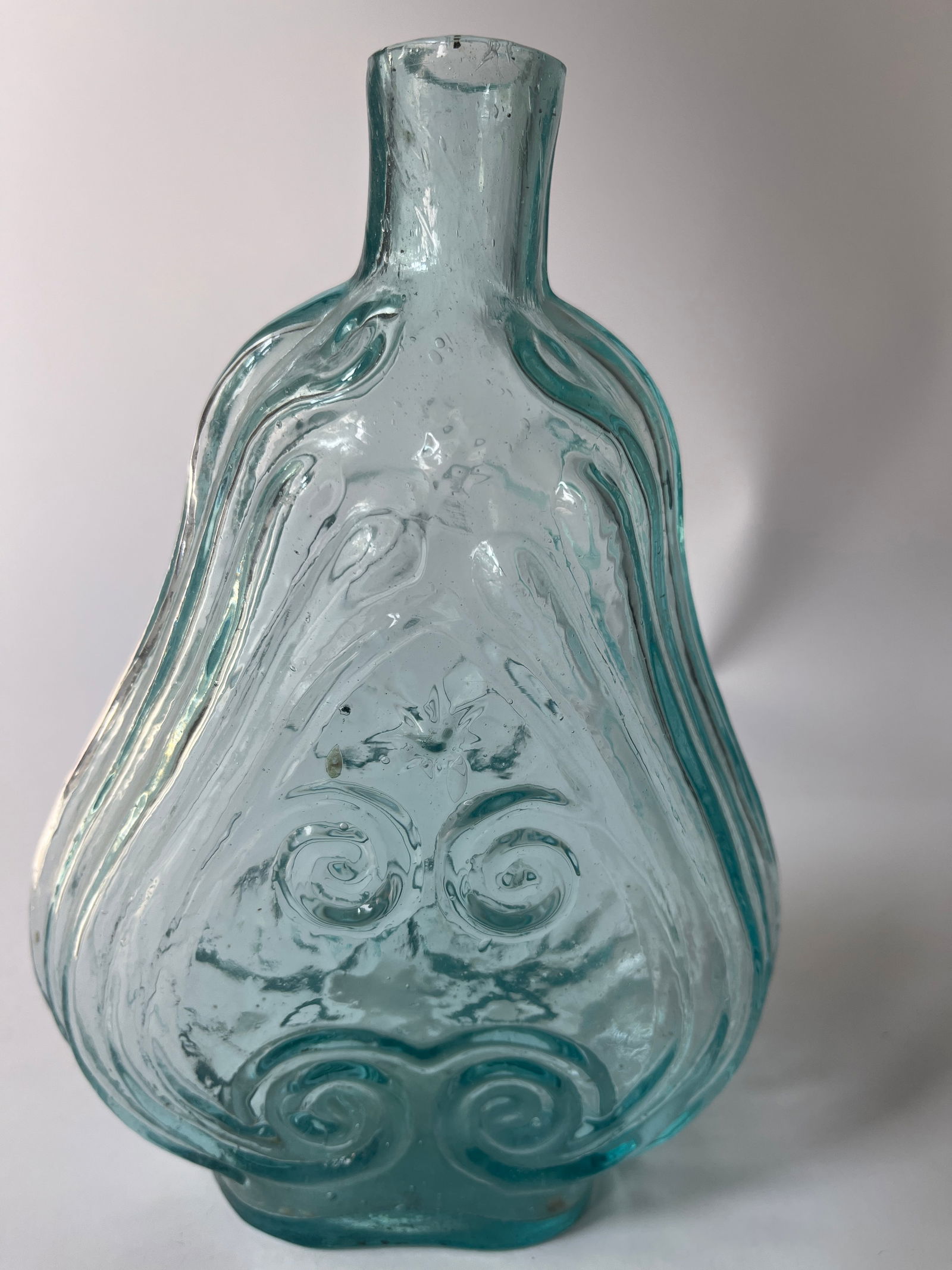 Pint aqua Scroll Flask, Open Pontil (1 of 4)