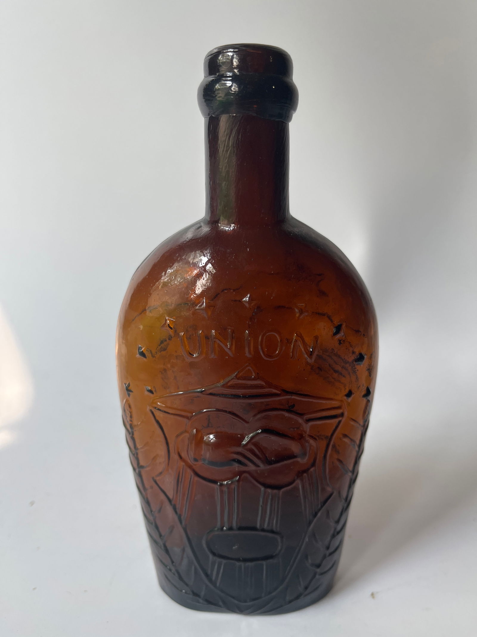 Half Pint Amber Union Clasped Hands / Flying Eagle Flask. (1 of 4)