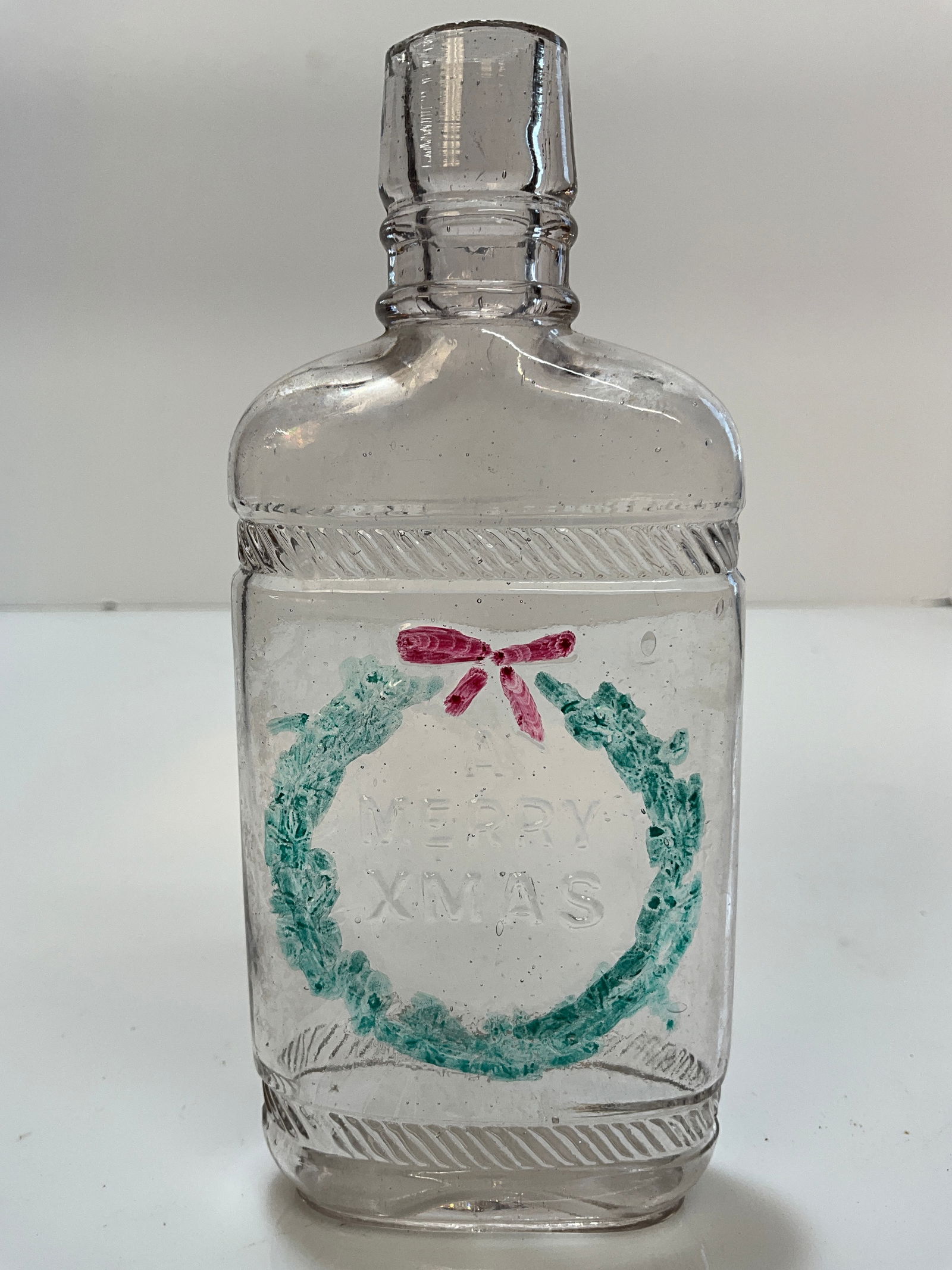 1/2 Pint Fancy embossing with a wreath and "A Merry Xmas" (1 of 5)