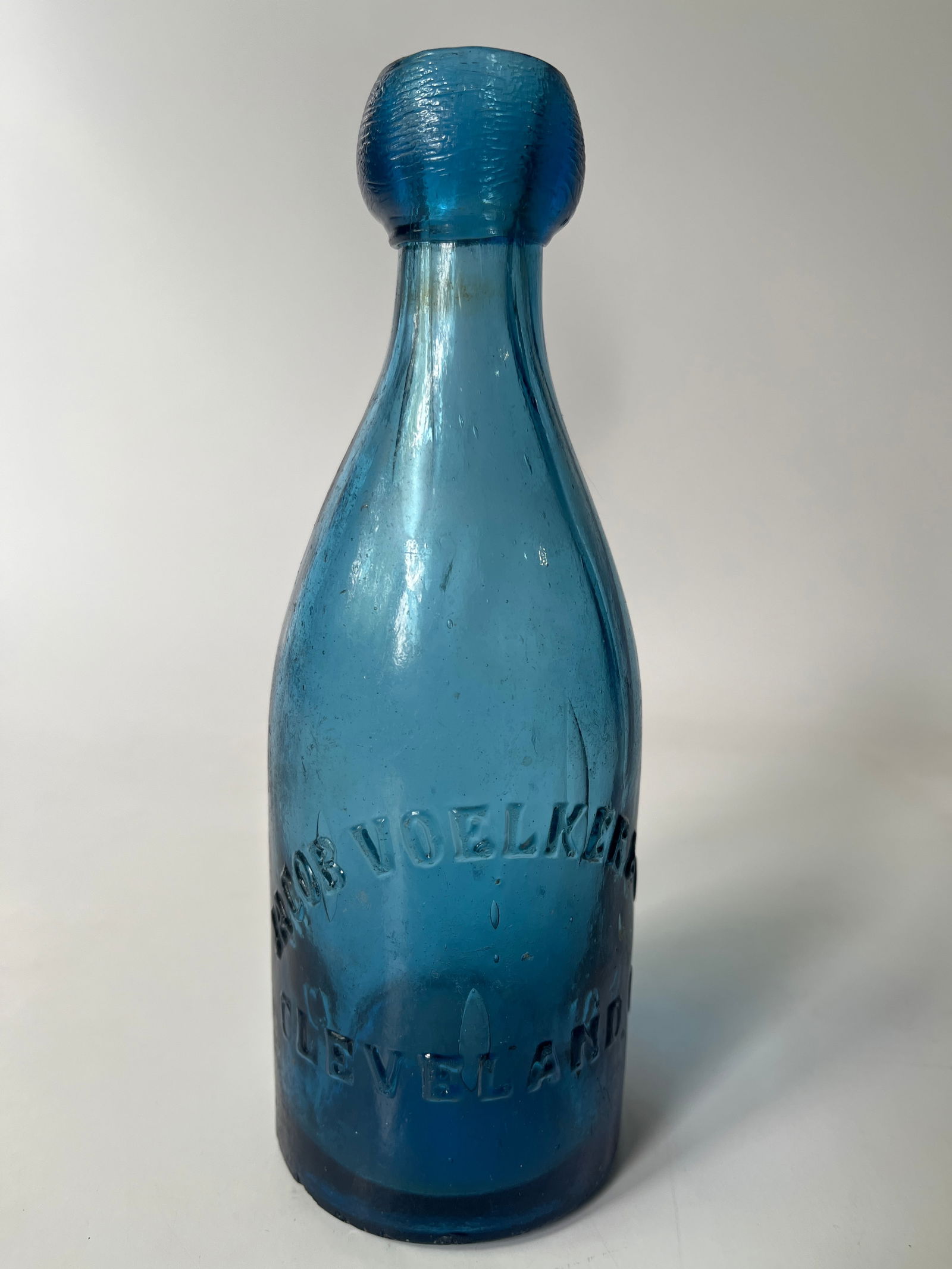 Jacob Voelker & Co Cleveland, O cobalt blue squat soda (1 of 4)