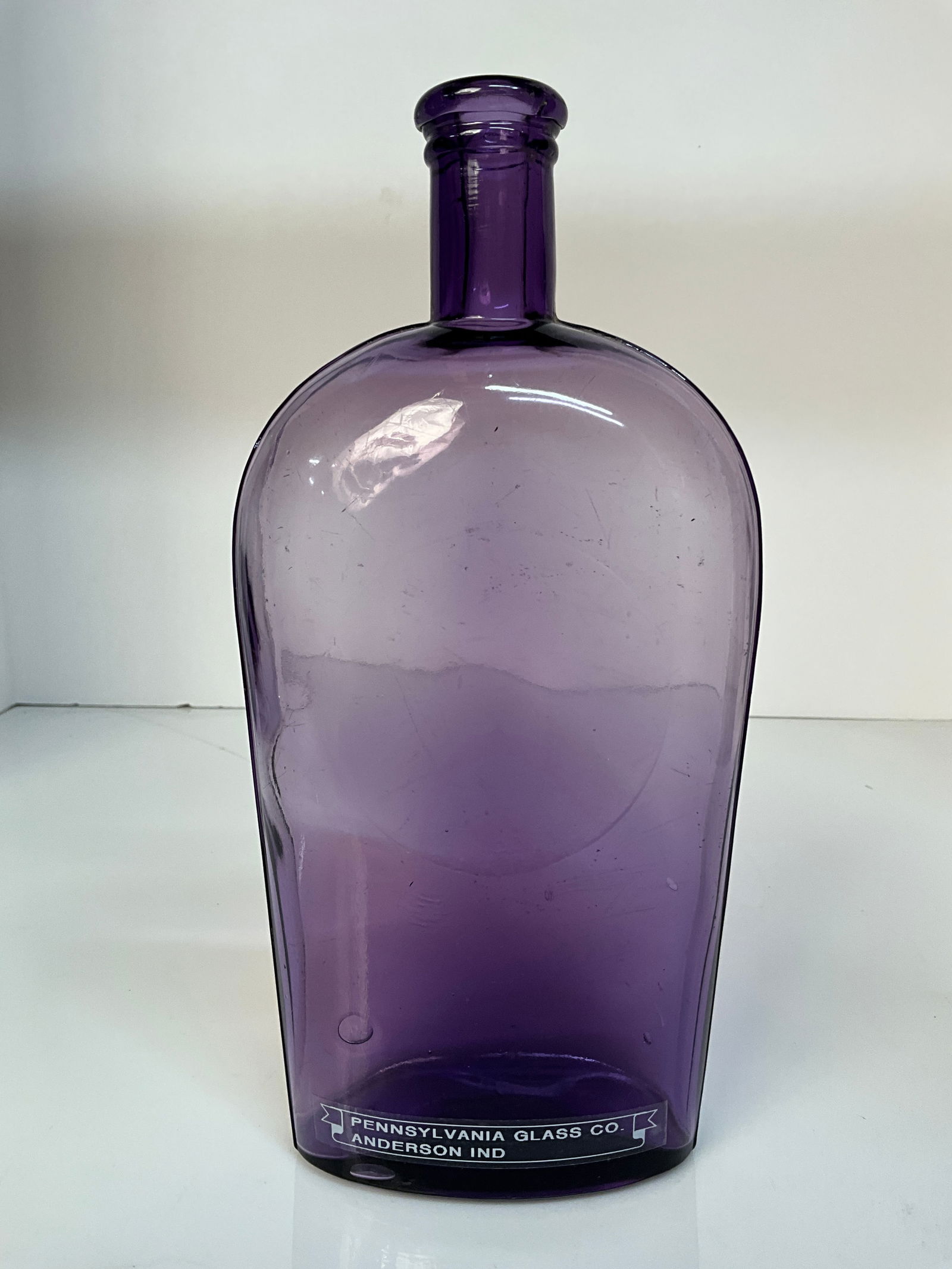 Lite Purple Full Quart Strap Sided Flask - Pennsylvania Glass Co, Anderson Indiana (1 of 5)