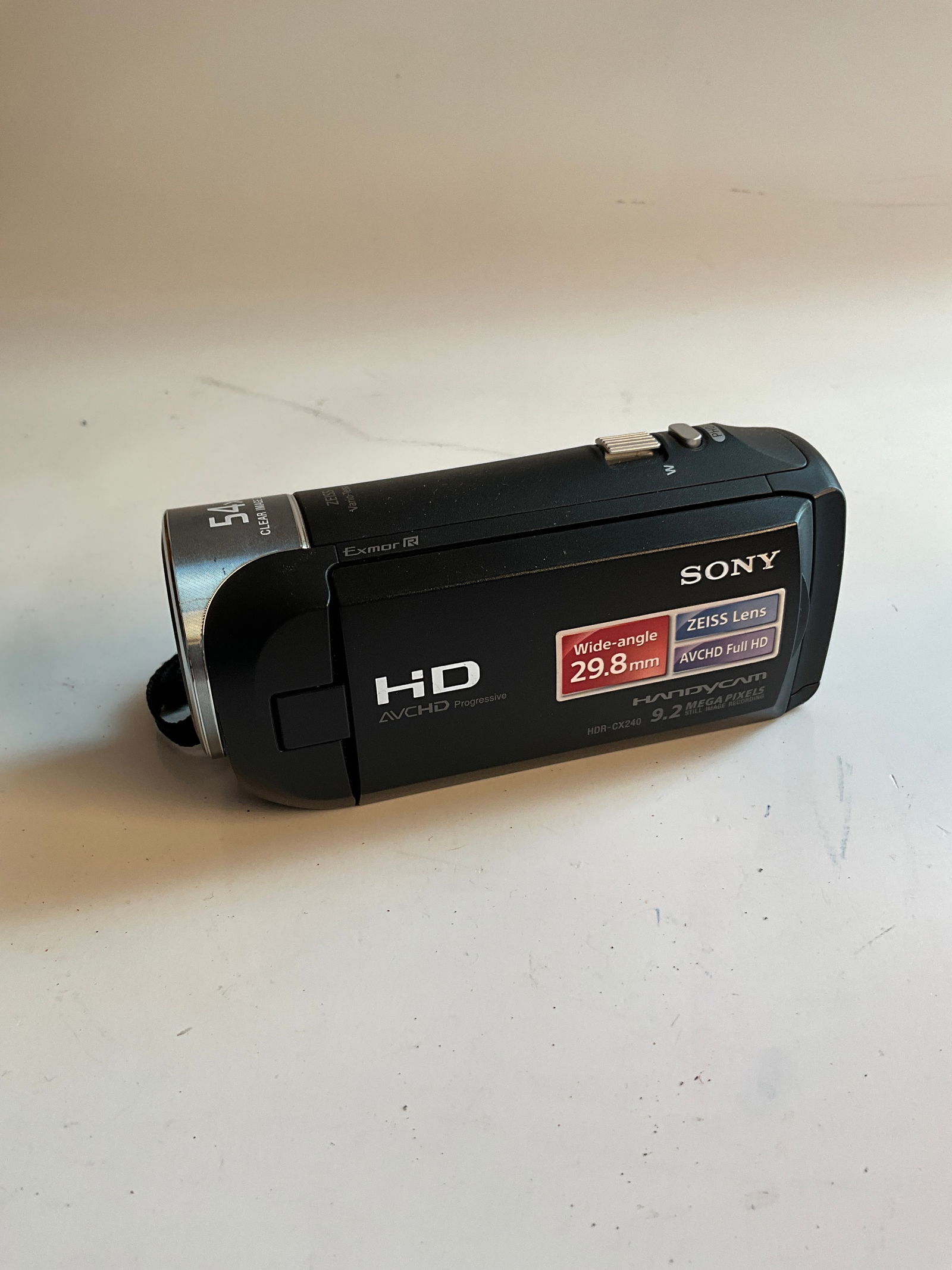 Sony HDR-CX420 Digital Camera (1 of 3)