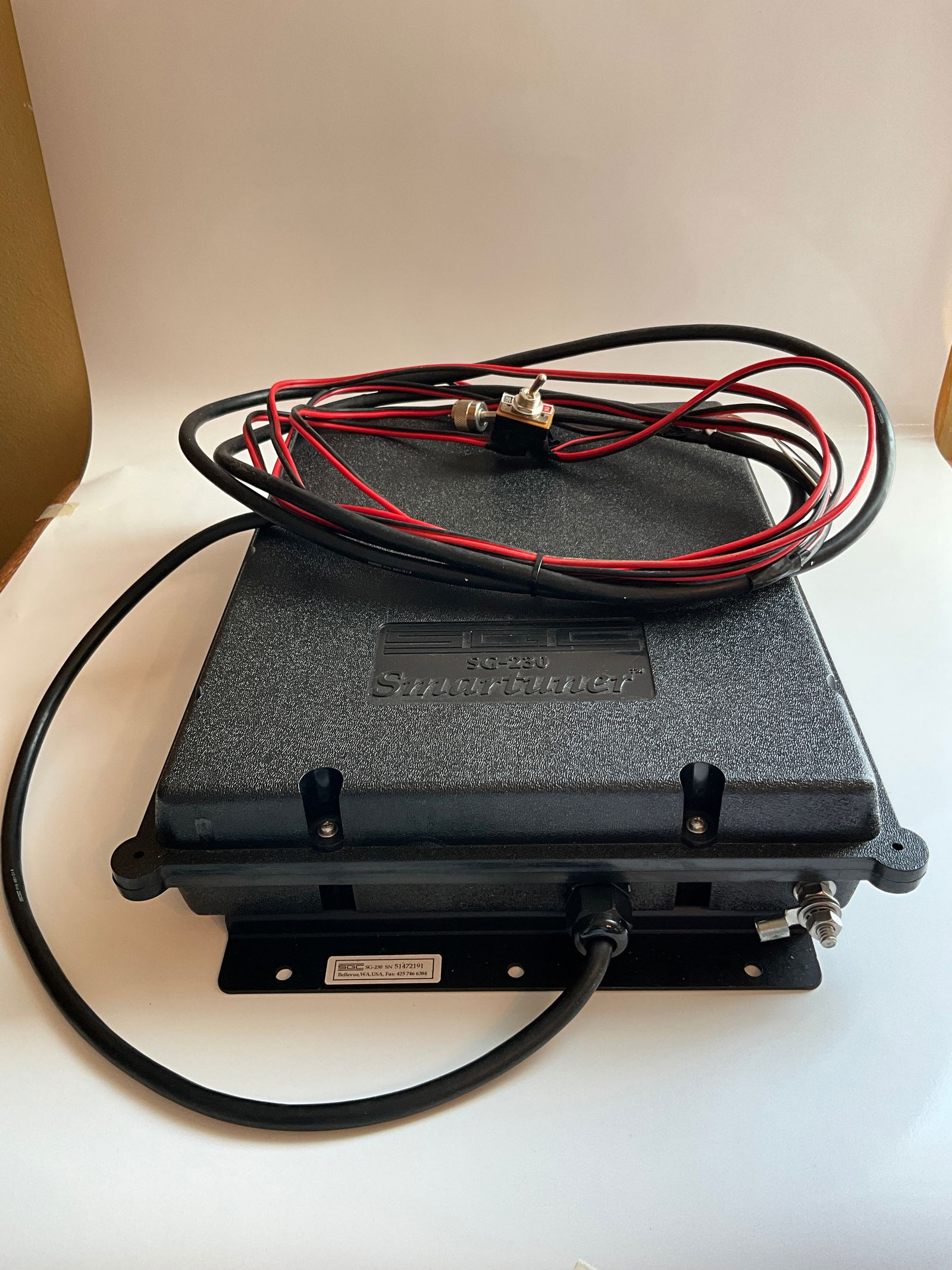 SGC SG-230 Smartuner Ham Radio Automatic Antenna Tuner (good condition) (1 of 2)