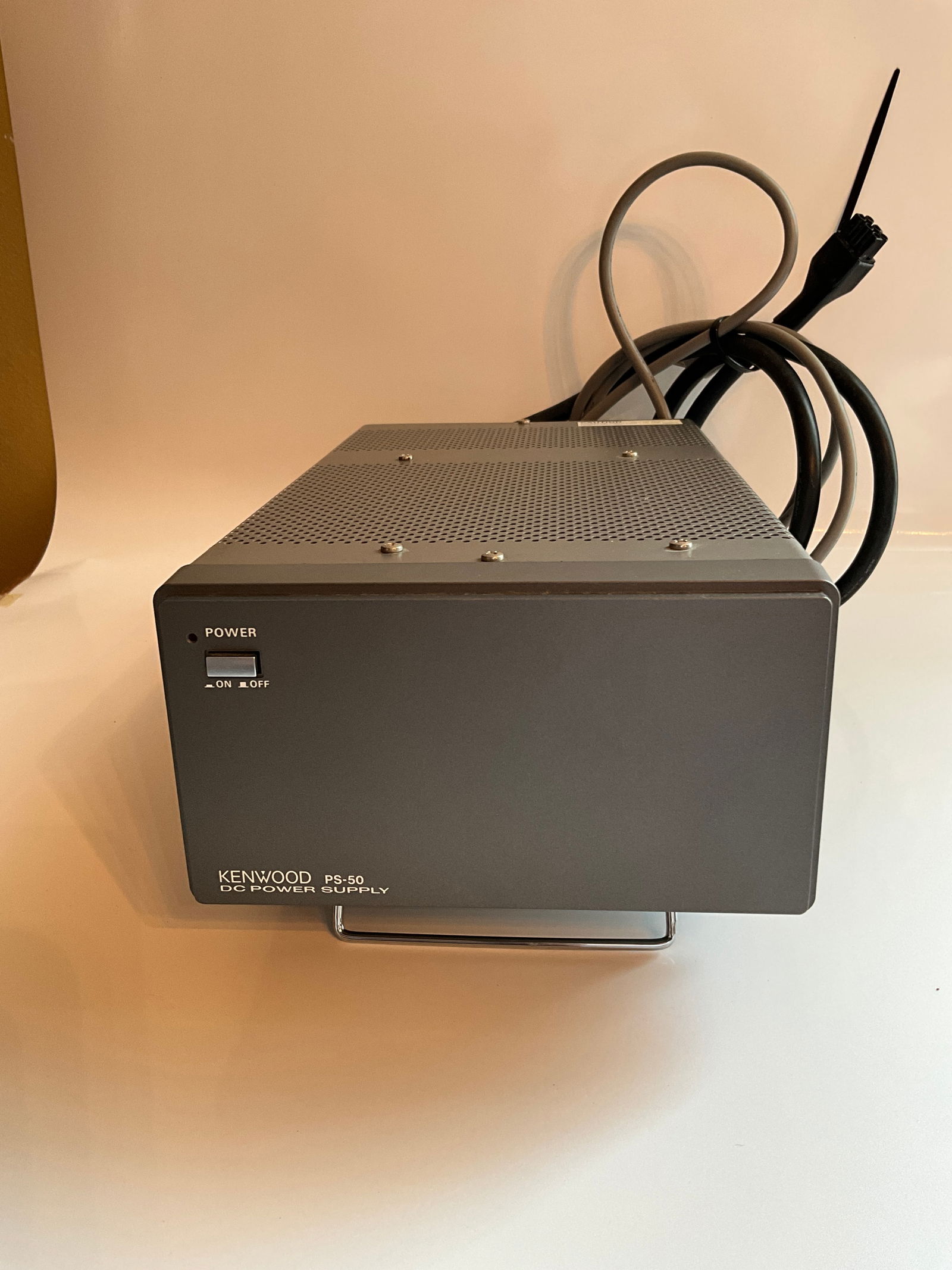 The Kenwood PS-50 power supply - Like New (1 of 3)