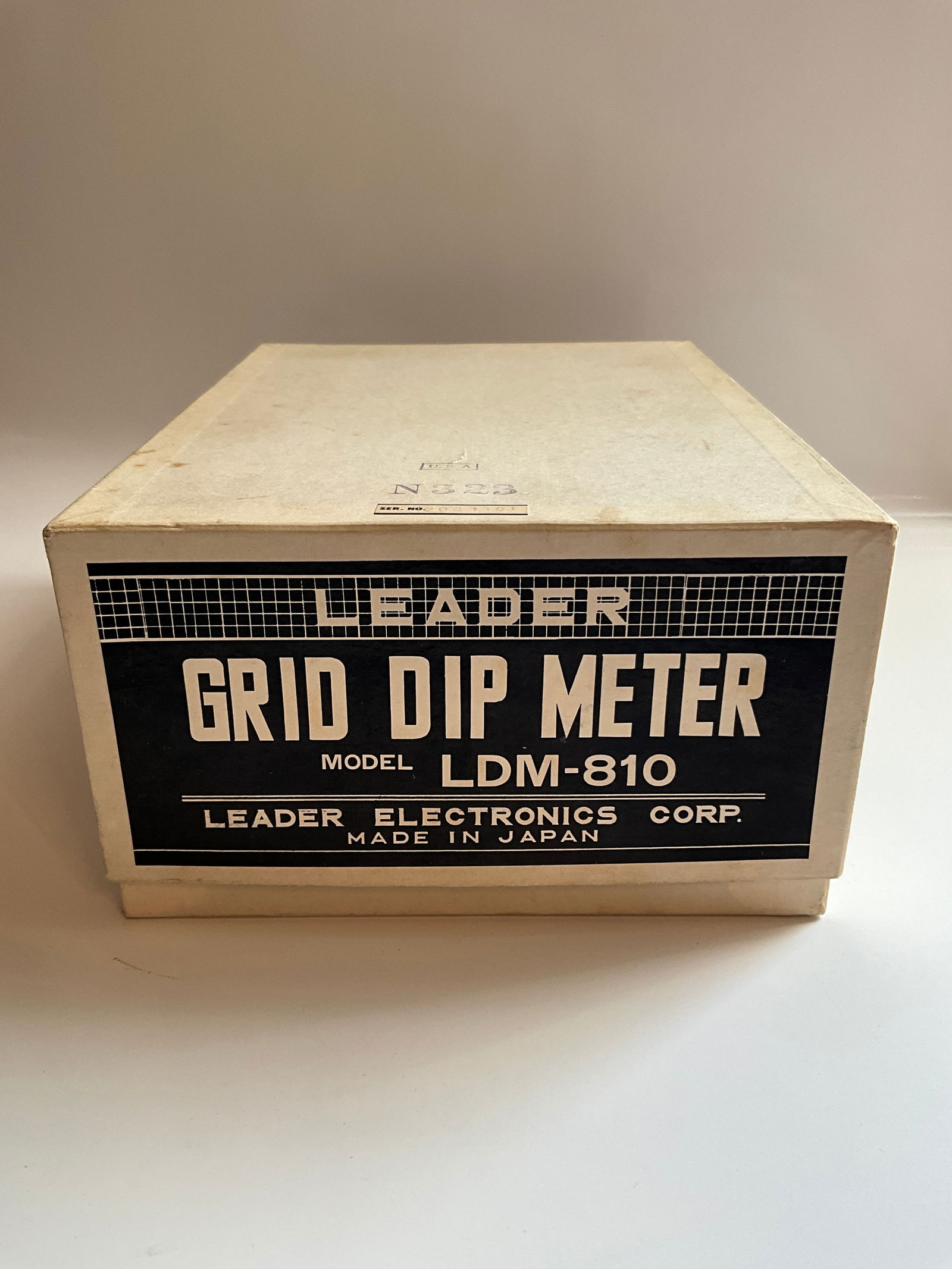 Leader LDM-810 Vintage Ham Radio Grid Dip Meter w/ Coils + Box (nice) (1 of 3)