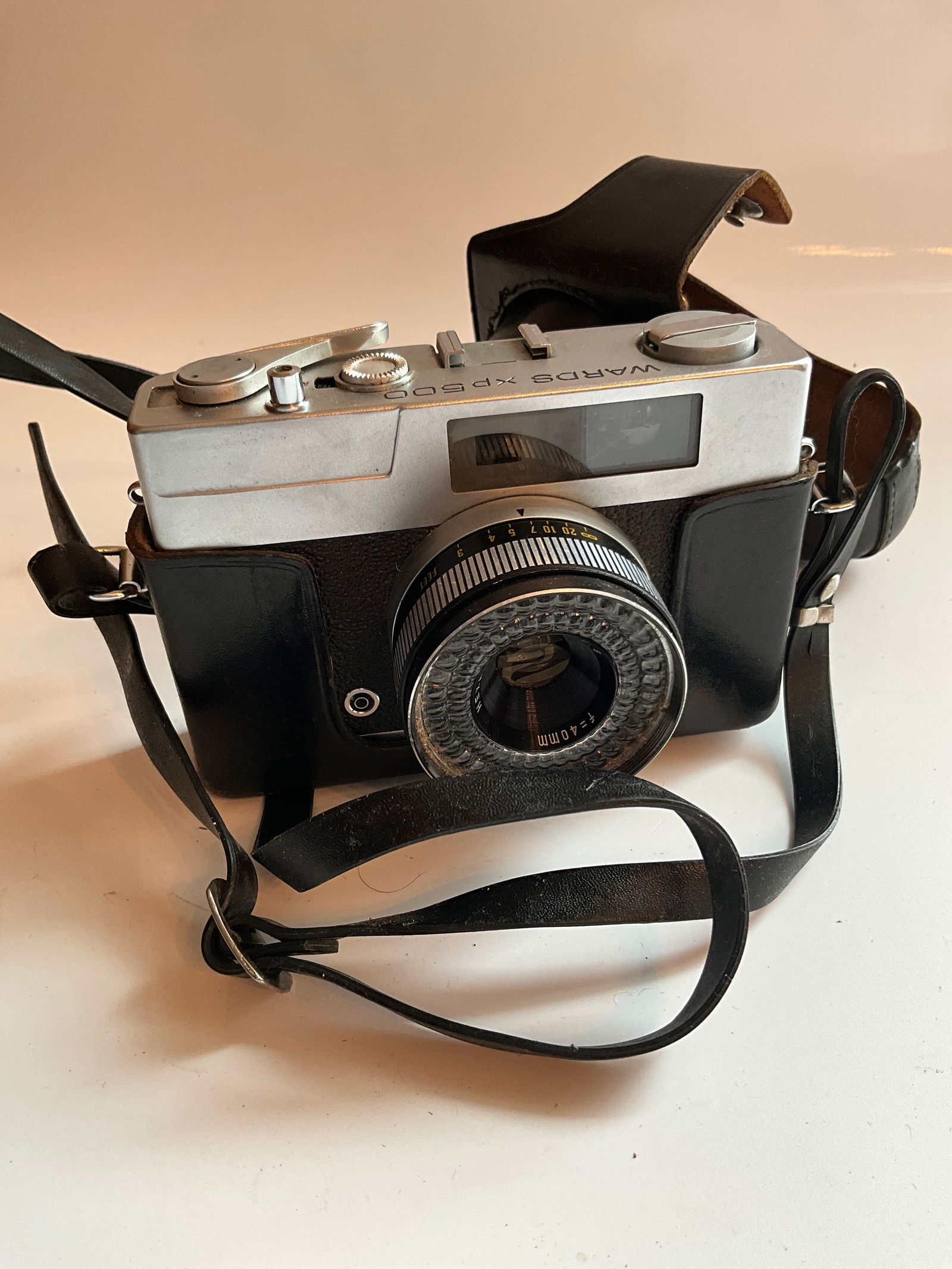 Vintage 35mm Wards xp500 Camera and Lens (1 of 5)