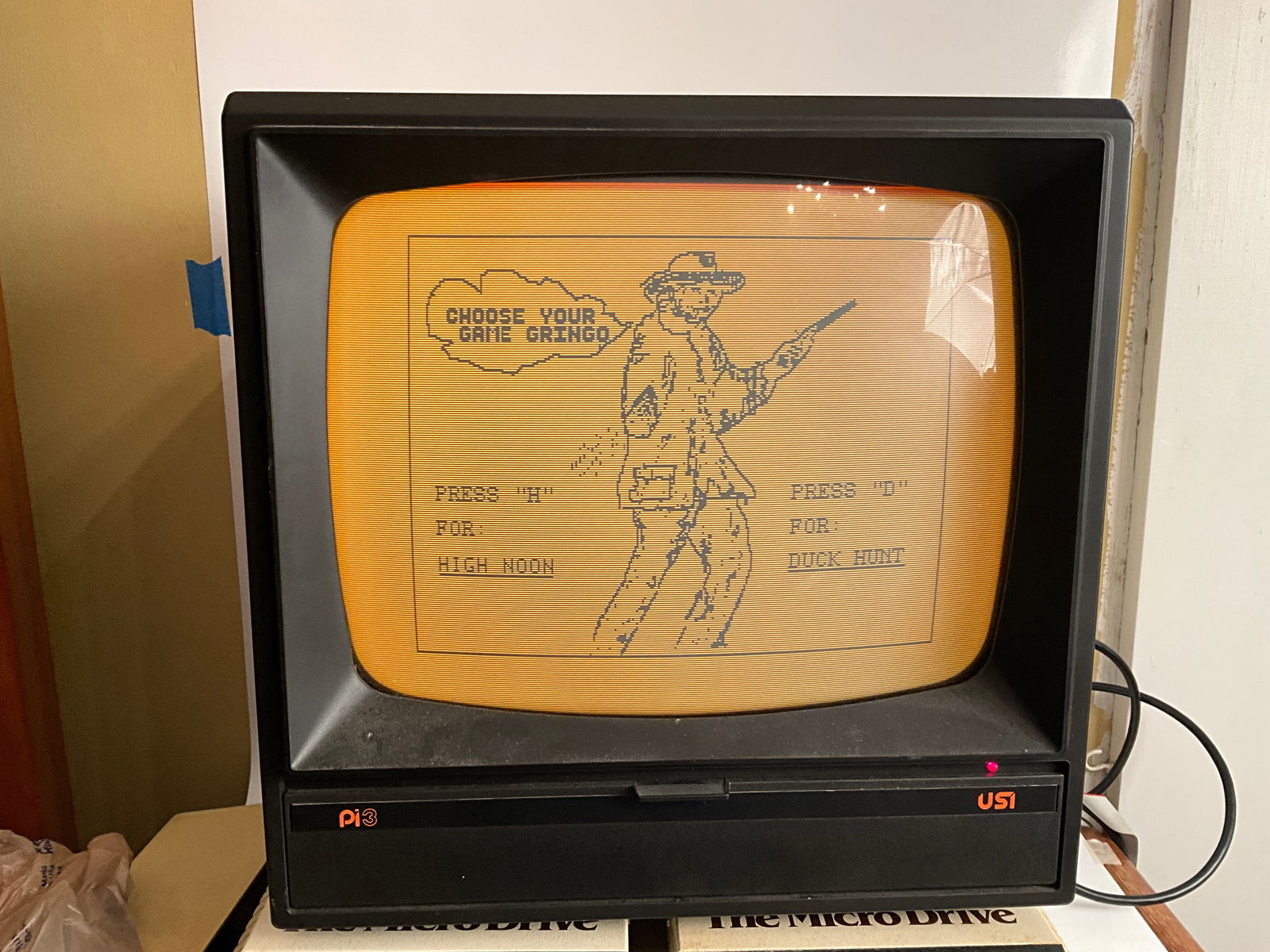 USI Black and White Monitor Pi3, Model EV-2131A- WORKS! (1 of 5)