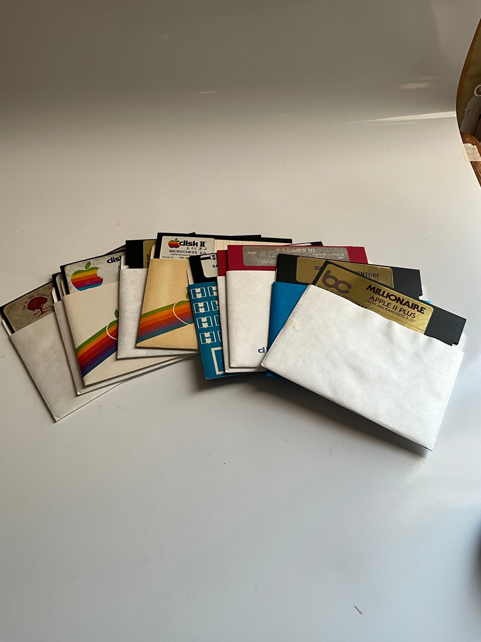 Lot of 10 Apple II computer disk games - 5.5 Floppy Disks (1 of 3)