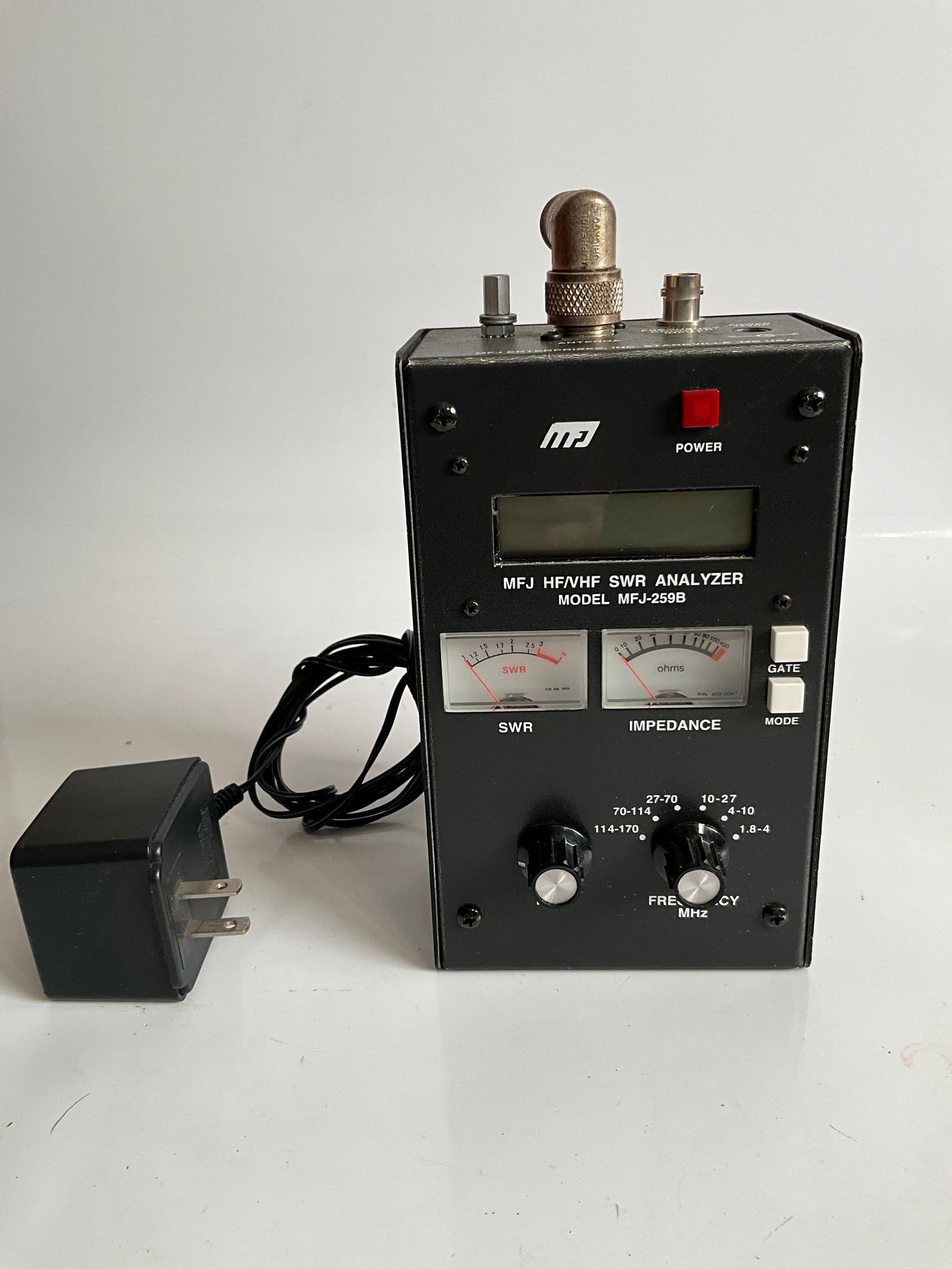 MFJ-259B Antenna Analyzer HF VHF UHF Portable Ham Radio SWR Meter (1 of 2)
