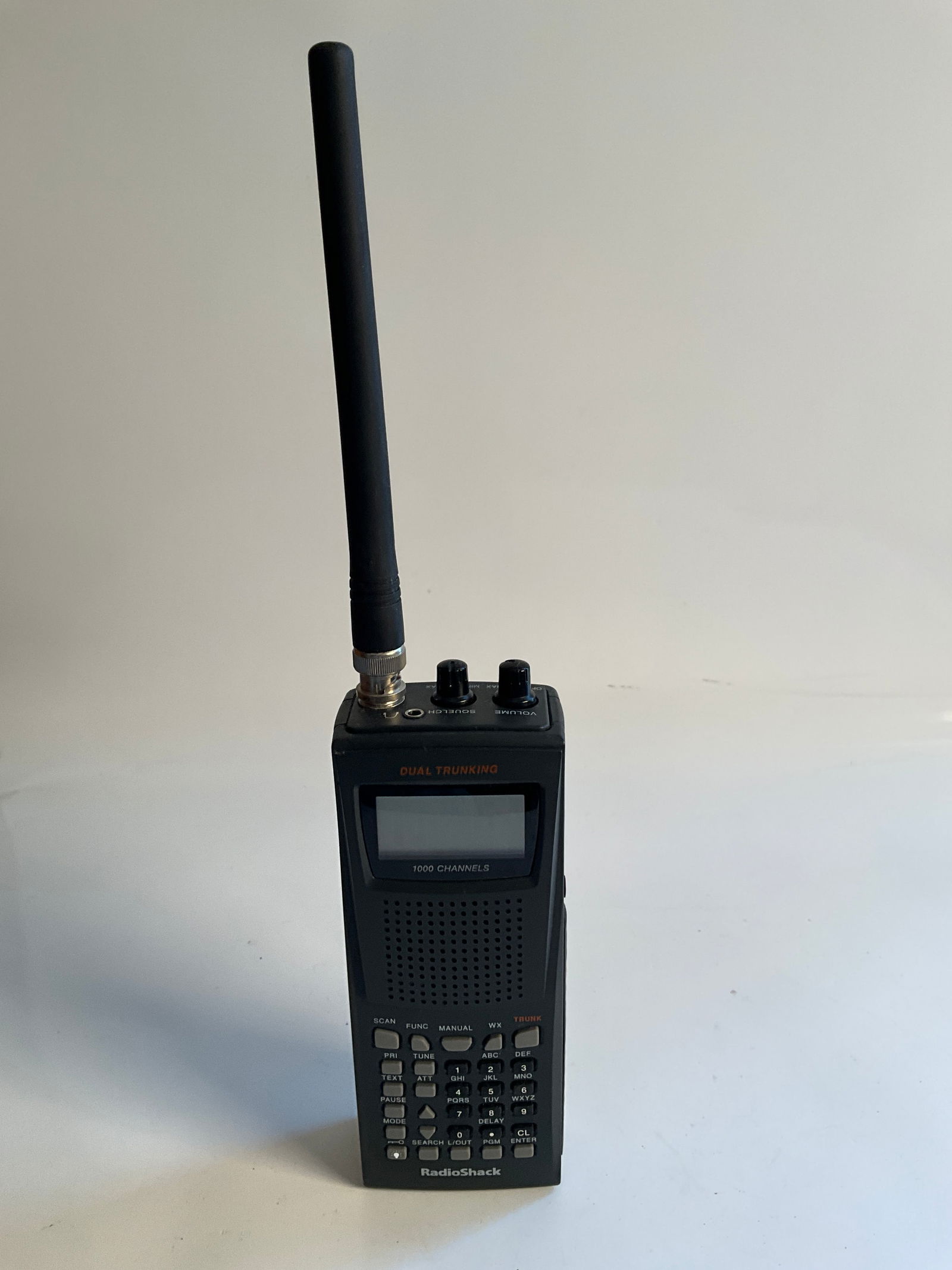 Radio Shack PRO-94 1000 CH. Analog Police/Fire/EMS Scanner, Working (1 of 2)