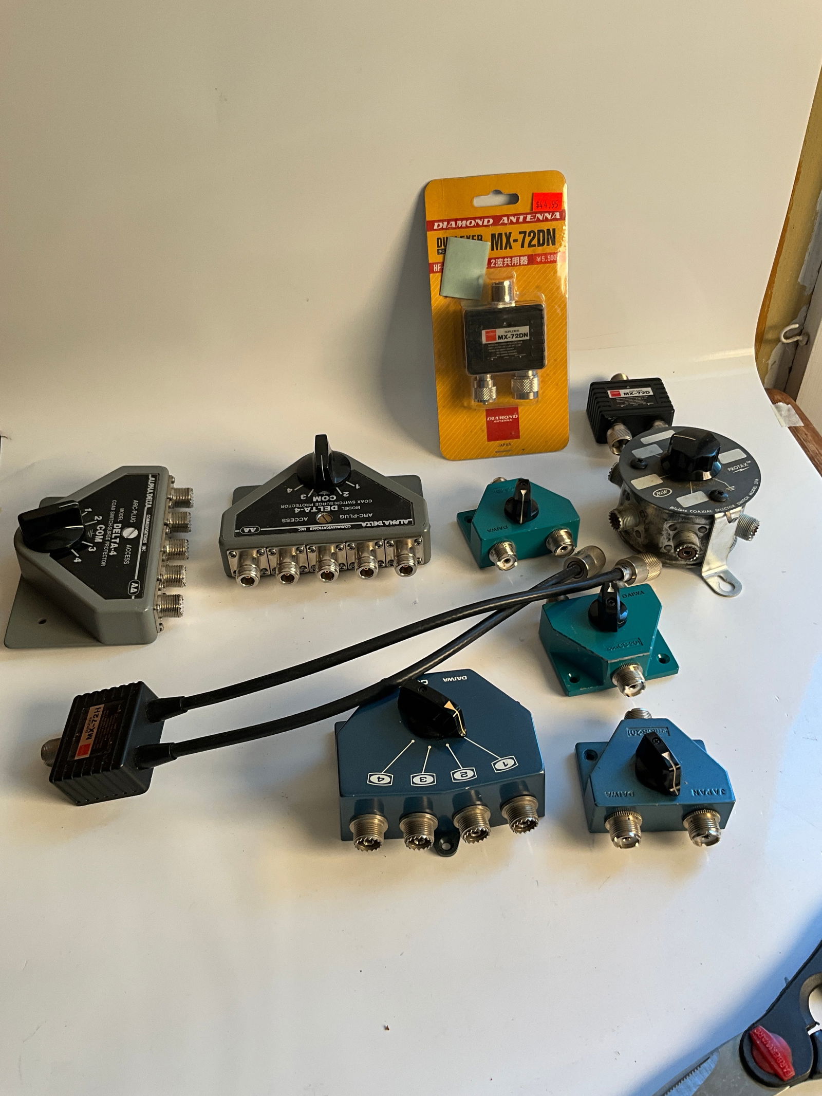 Lot of Line Splitters - Alpha Delta - Daiwa - Diamond Antenna (1 of 5)