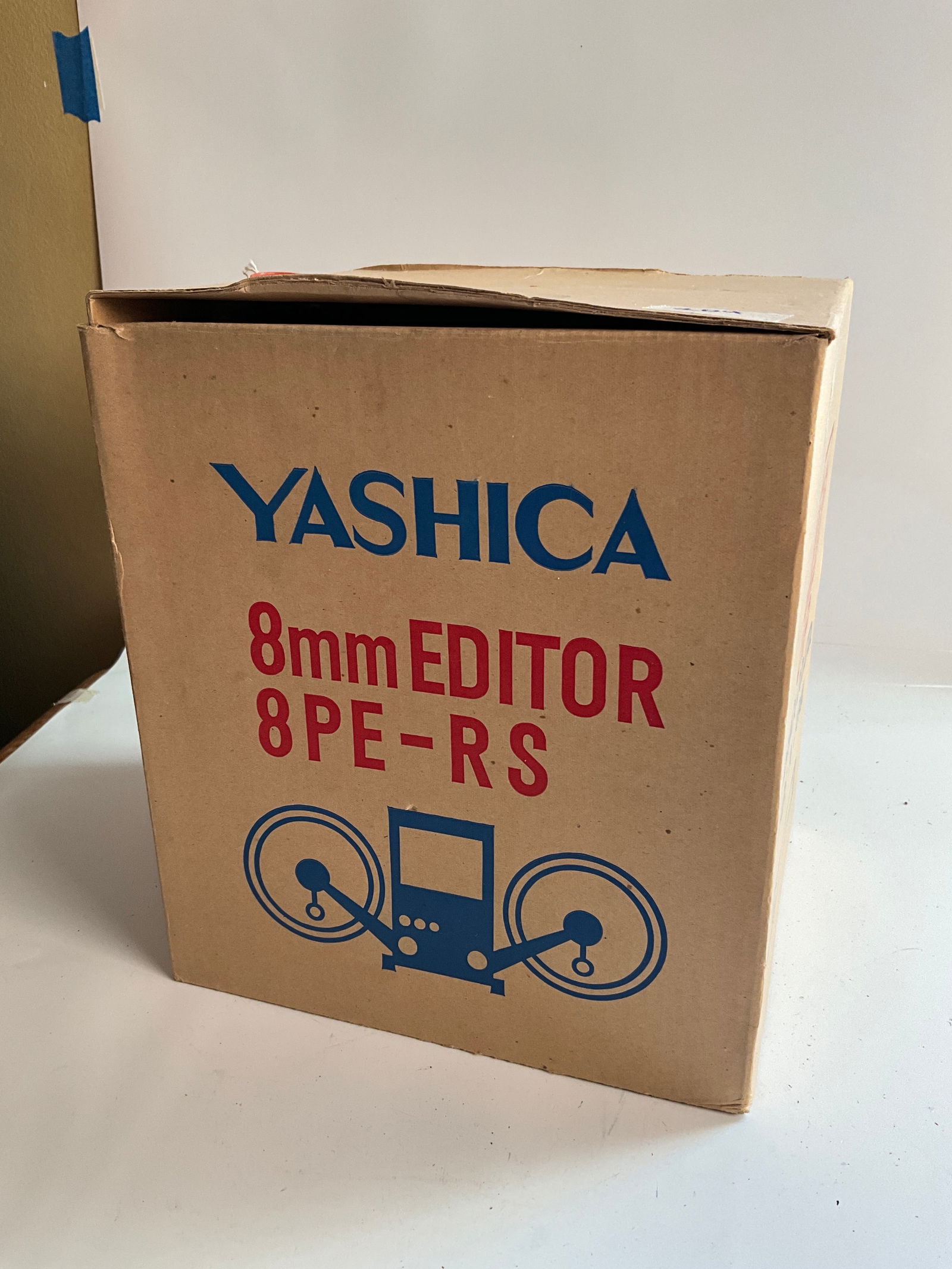 Retro Vintage Yashica 8PE-RS 8mm Film Editor with box (1 of 3)