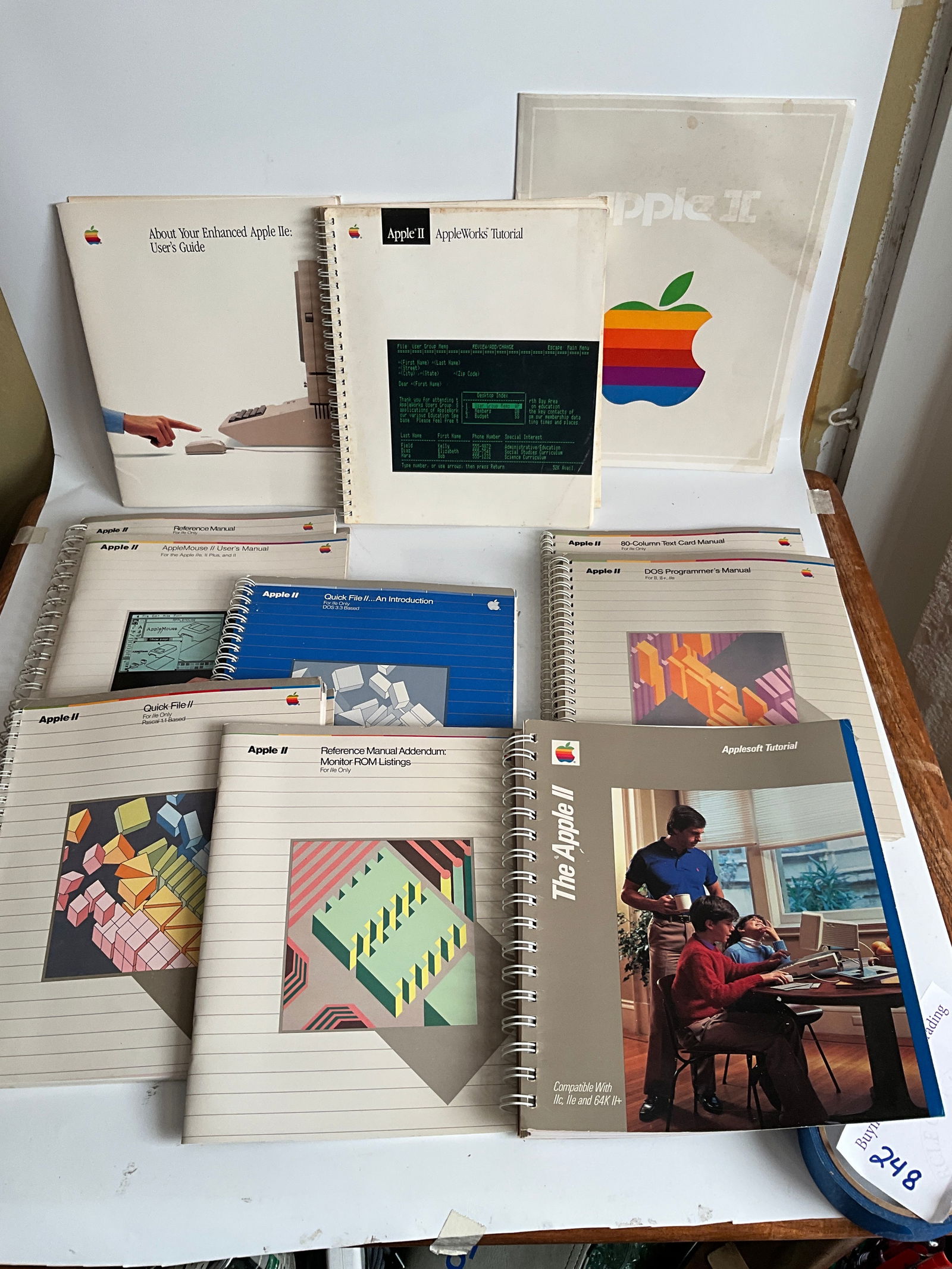 Lot of various Apple II, early 1980s tutorial books - 11 diff books - Owners Manuels (1 of 5)