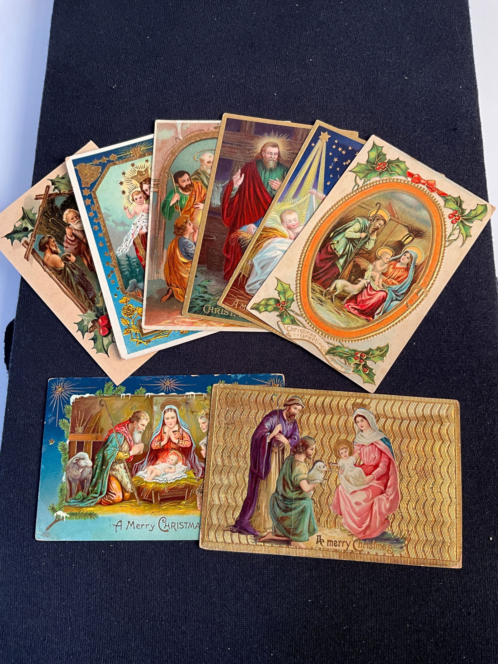 Post Cards, 1909-1911, Lot 8 - Religious Christmas (Holy Families) (1 of 5)