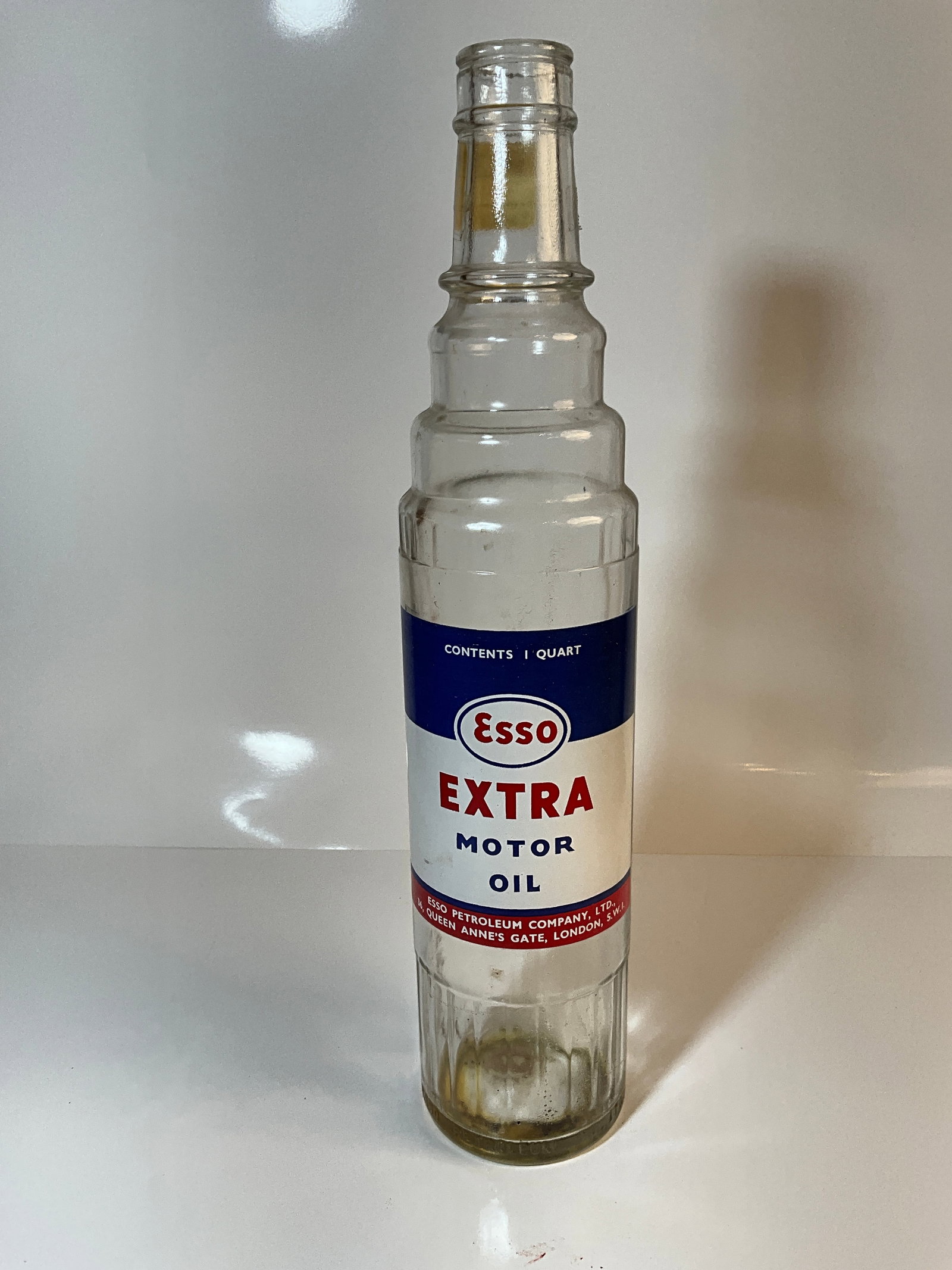 RARE Vintage 1940s 1 Qt Esso Lube Motor Oil Embossed Glass Bottle - FANTASTIC SHAPE (1 of 6)