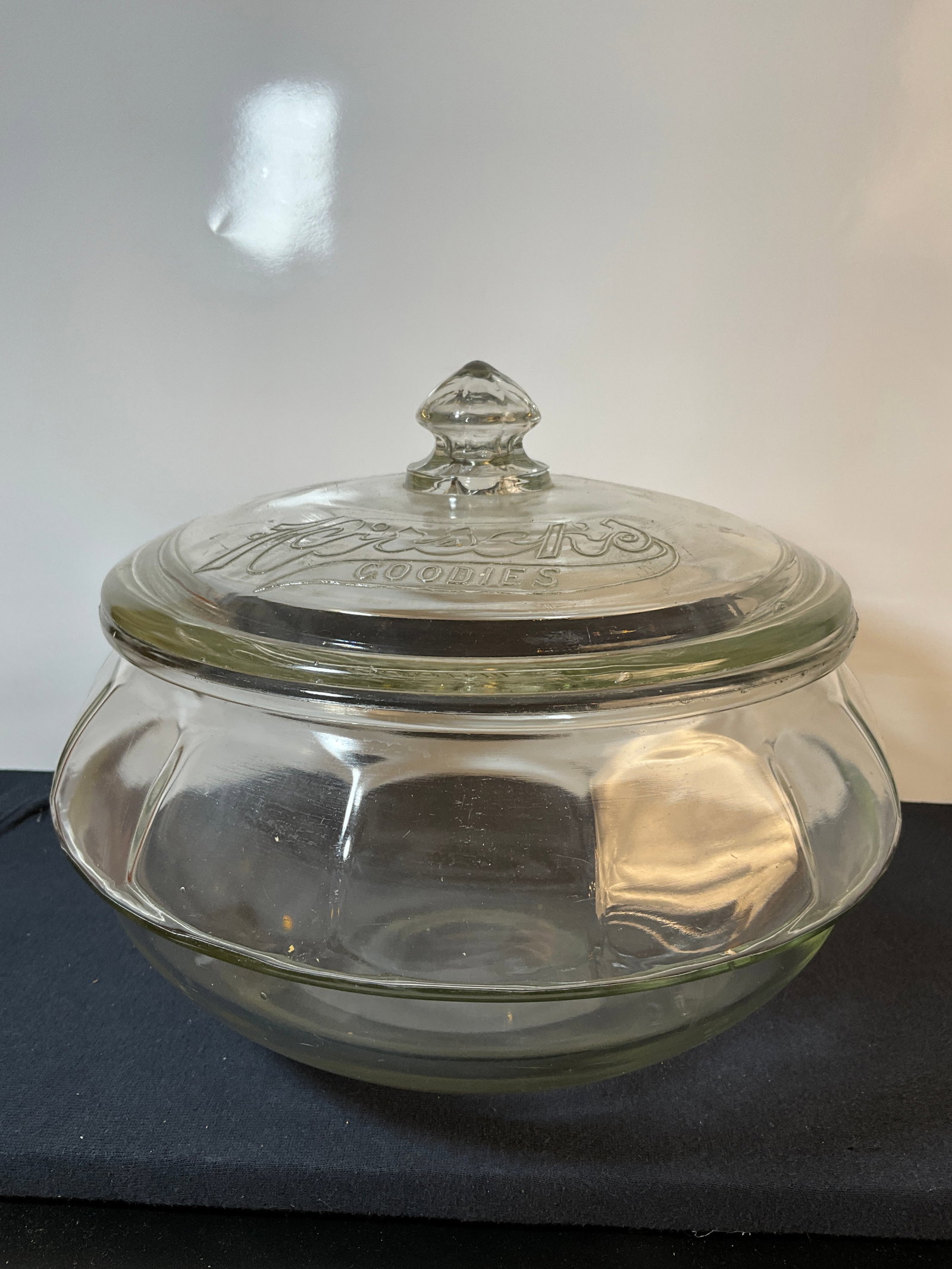 Hirsch's Goodies Store Display Cookie Jar (1 of 10)