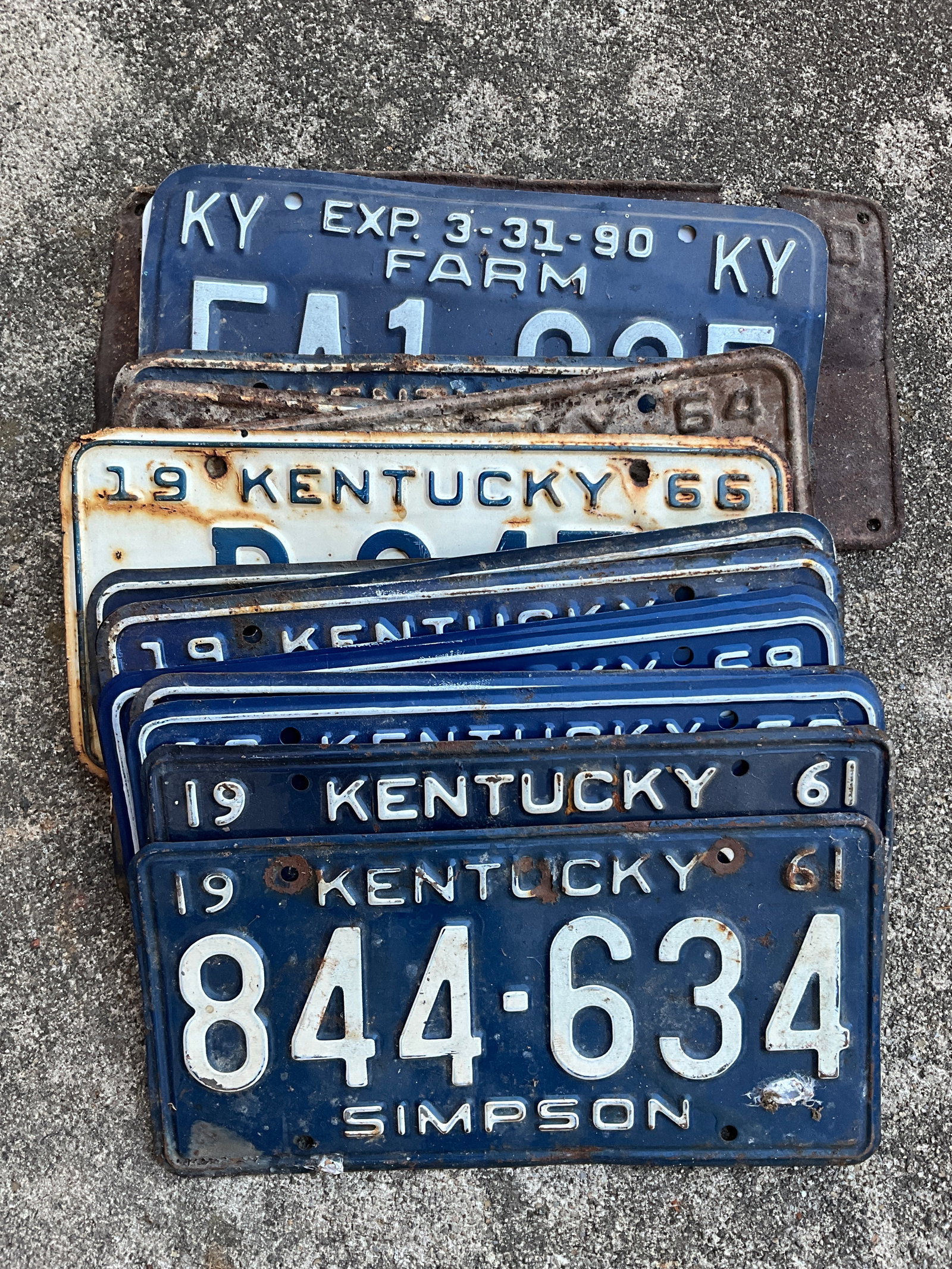 Lot of 17 Kentucky License Plates, Various Years from 1930-1990, Most from the 1960's (1 of 5)