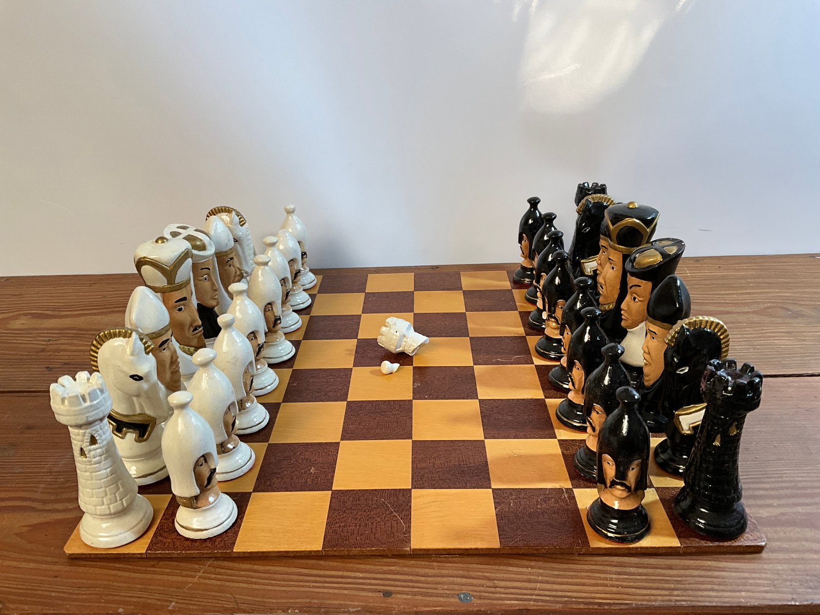 Vintage Duncan Hand-painted Intricate Chess Set, Full Set with Chess Board (1 of 5)