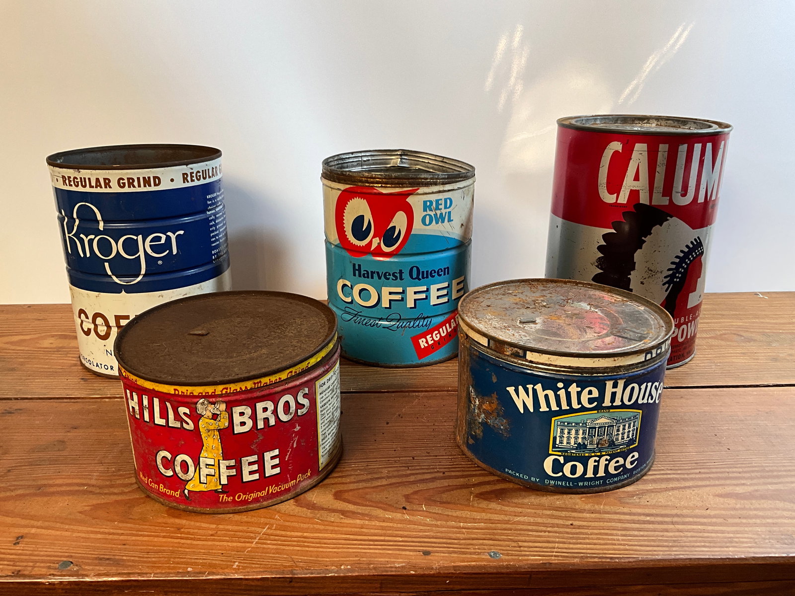 Lot of Five Assorted Tins, Four Coffee Tins, One Calumet Baking Powder (1 of 6)
