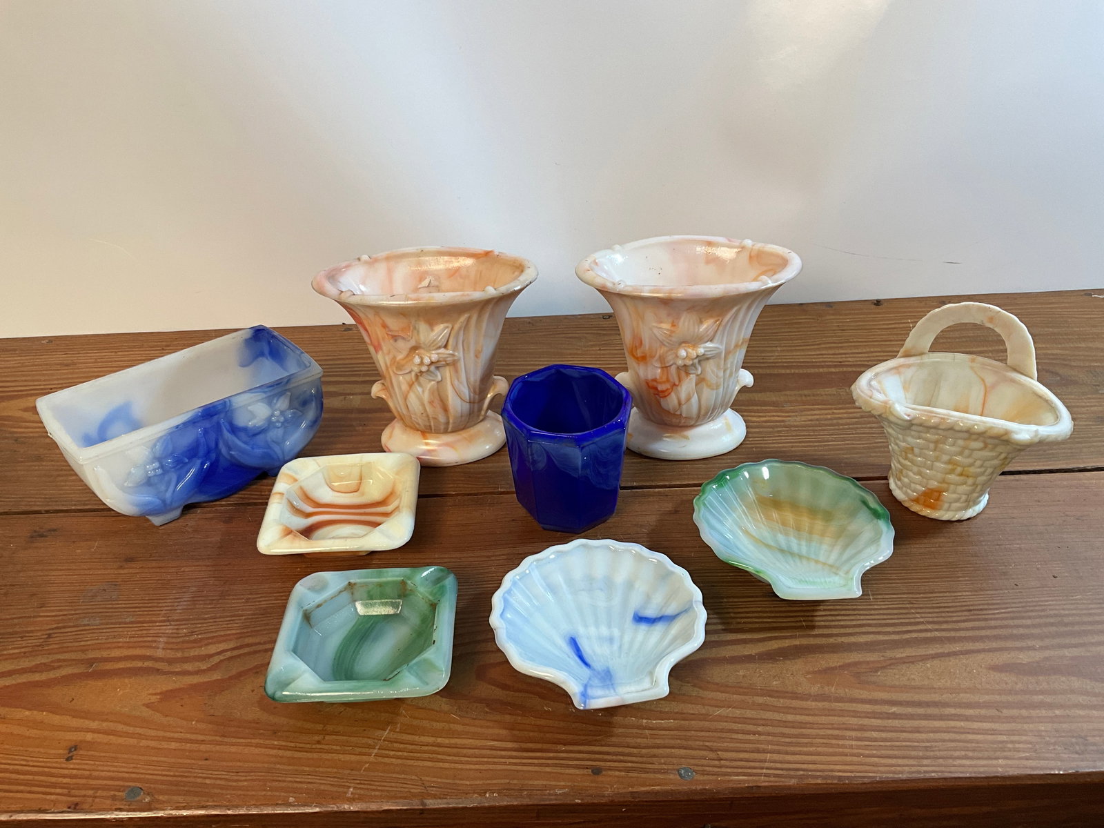 Vintage - MCM - Lot of 9 pieces of Akro Agate - 4 Ashtrays, 2 Urns, 1 cup, 1 Planter & 1 basket (1 of 5)