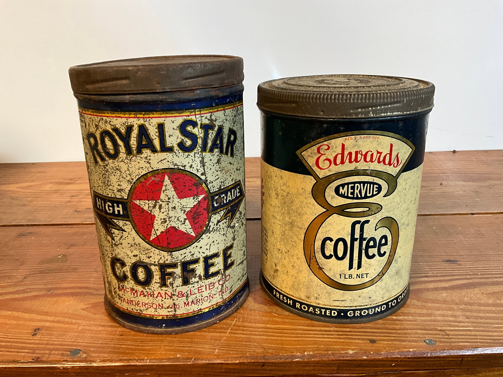 Lot of Two Vintage Coffee Tins with Lids, Royal Star Coffee, and Edwards Coffee, One Pound Each (1 of 6)