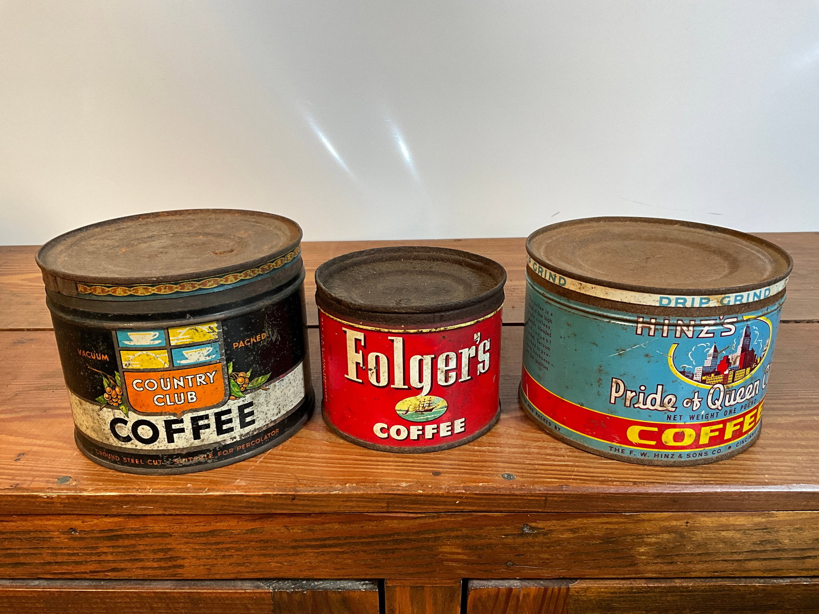Lot of Three Vintage Coffee Tins, Folgers, Kroger & Hinz's, 1 Pound, All Have Lids (1 of 6)