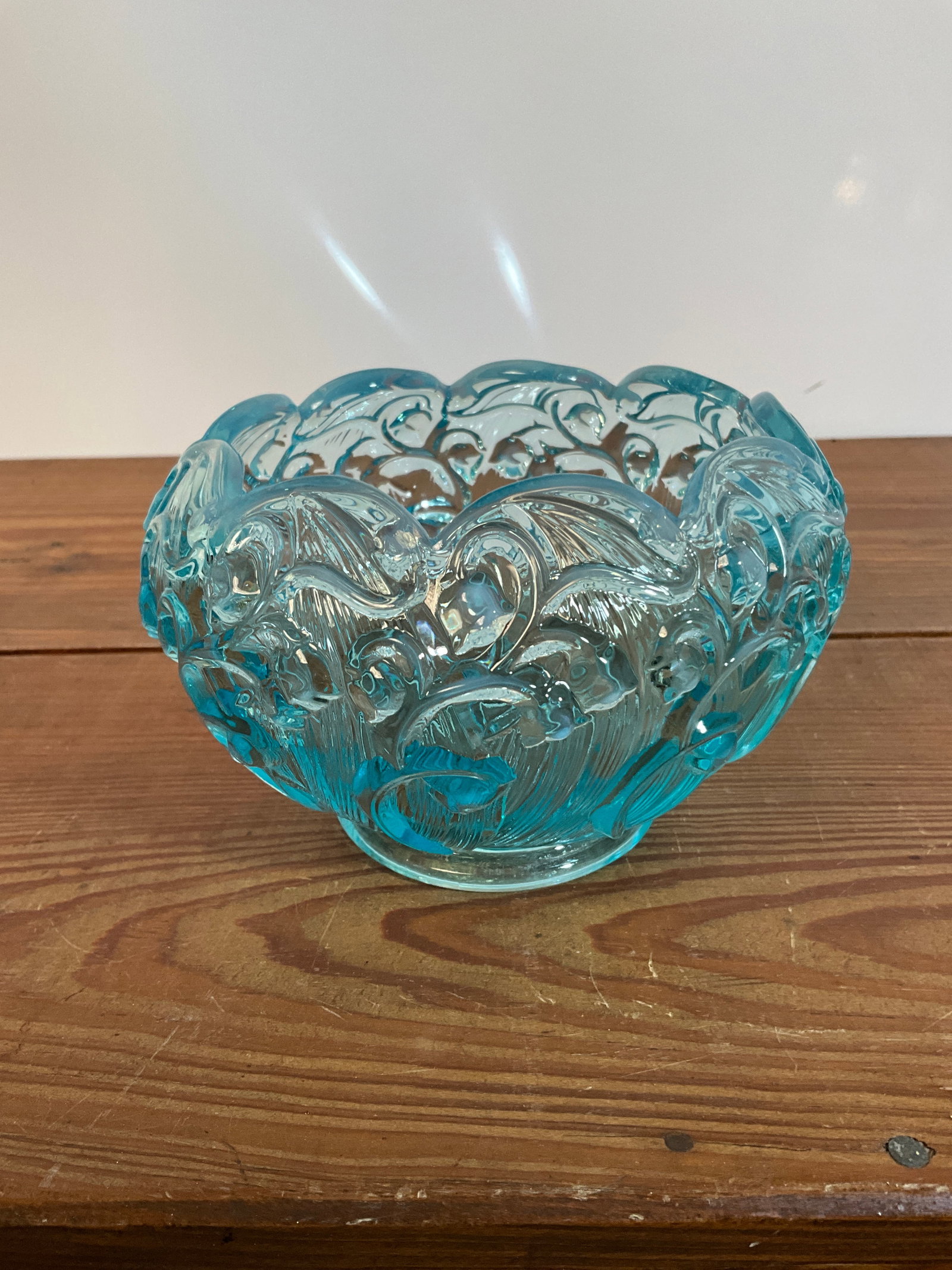 FENTON Aqua Blue Glass LILY OF THE VALLEY Candle Holder Bowl (1 of 4)