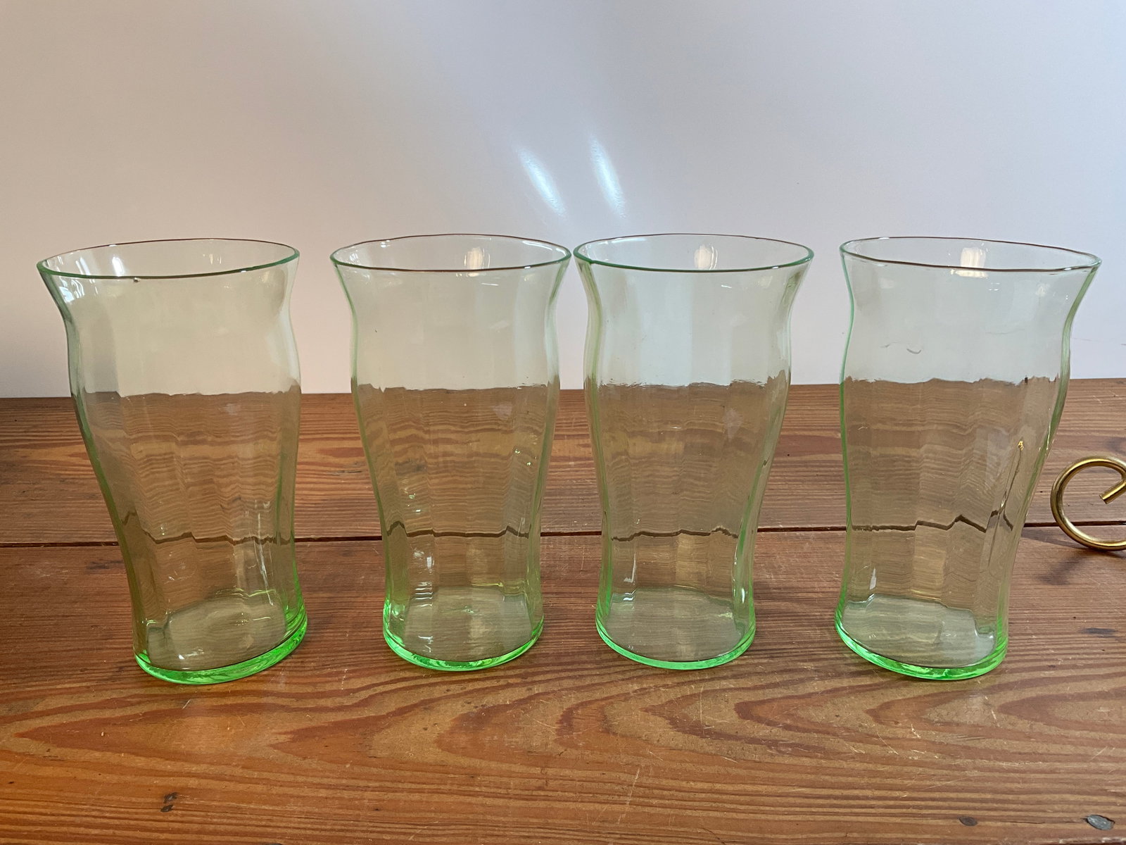 Lot of 4 Uranium/Depression Vertical Paneled Glasses (1 of 5)