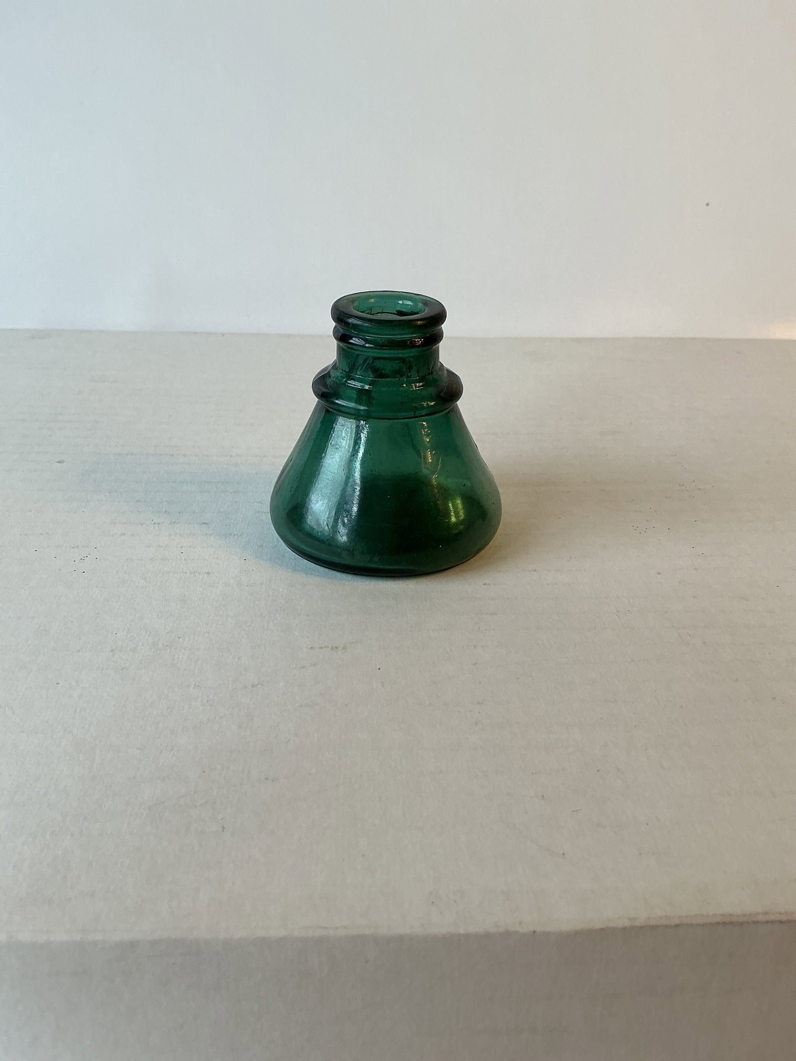 Carter's Cone Ink Teal Color: Here we have a nice Carter's Cone Ink in a teal color. This ink has no damage but does have some inside dirt or light stain.